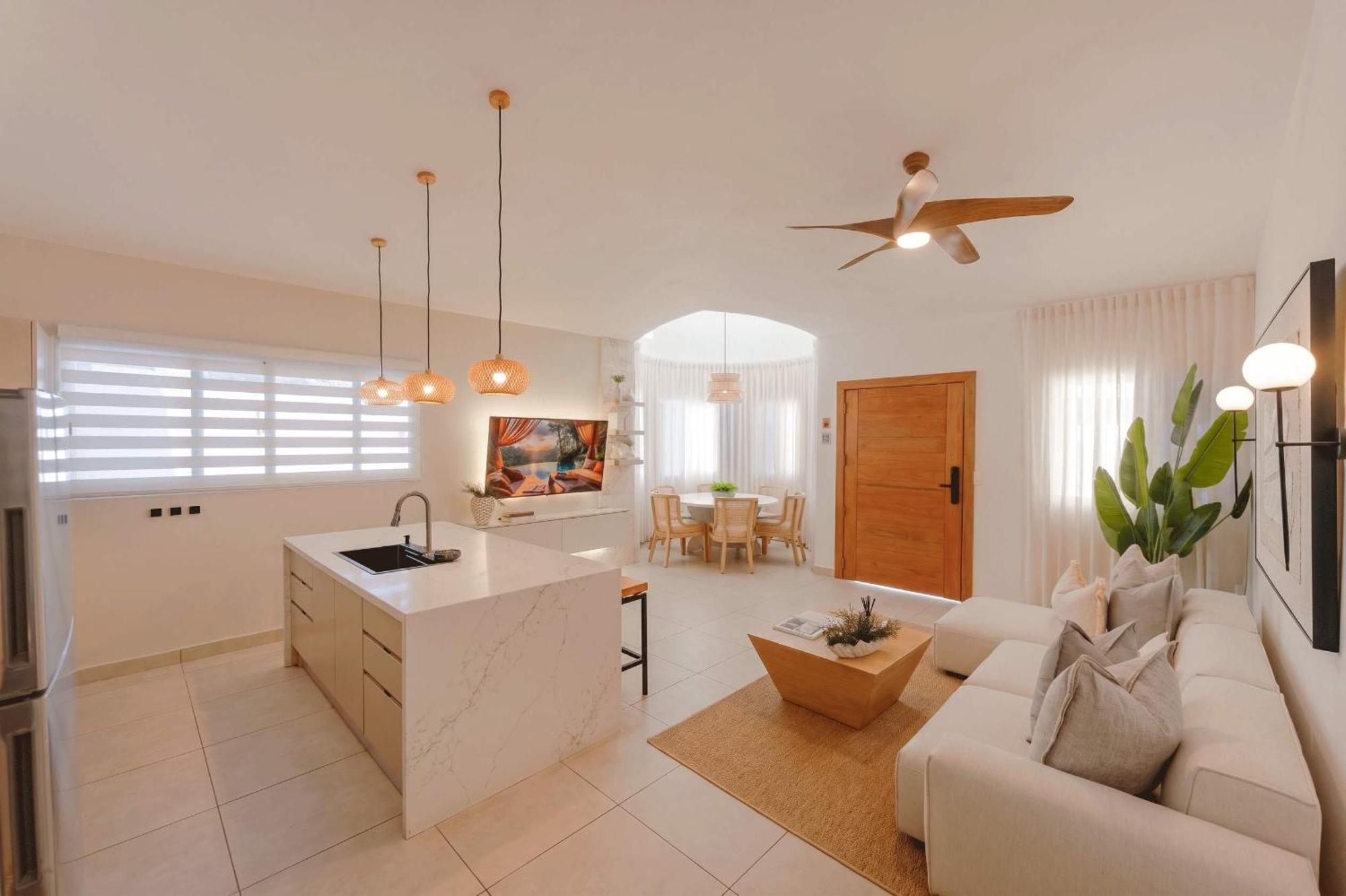 Green Palace 7 Bedroom Villa in Sosua with Security, imagen 2