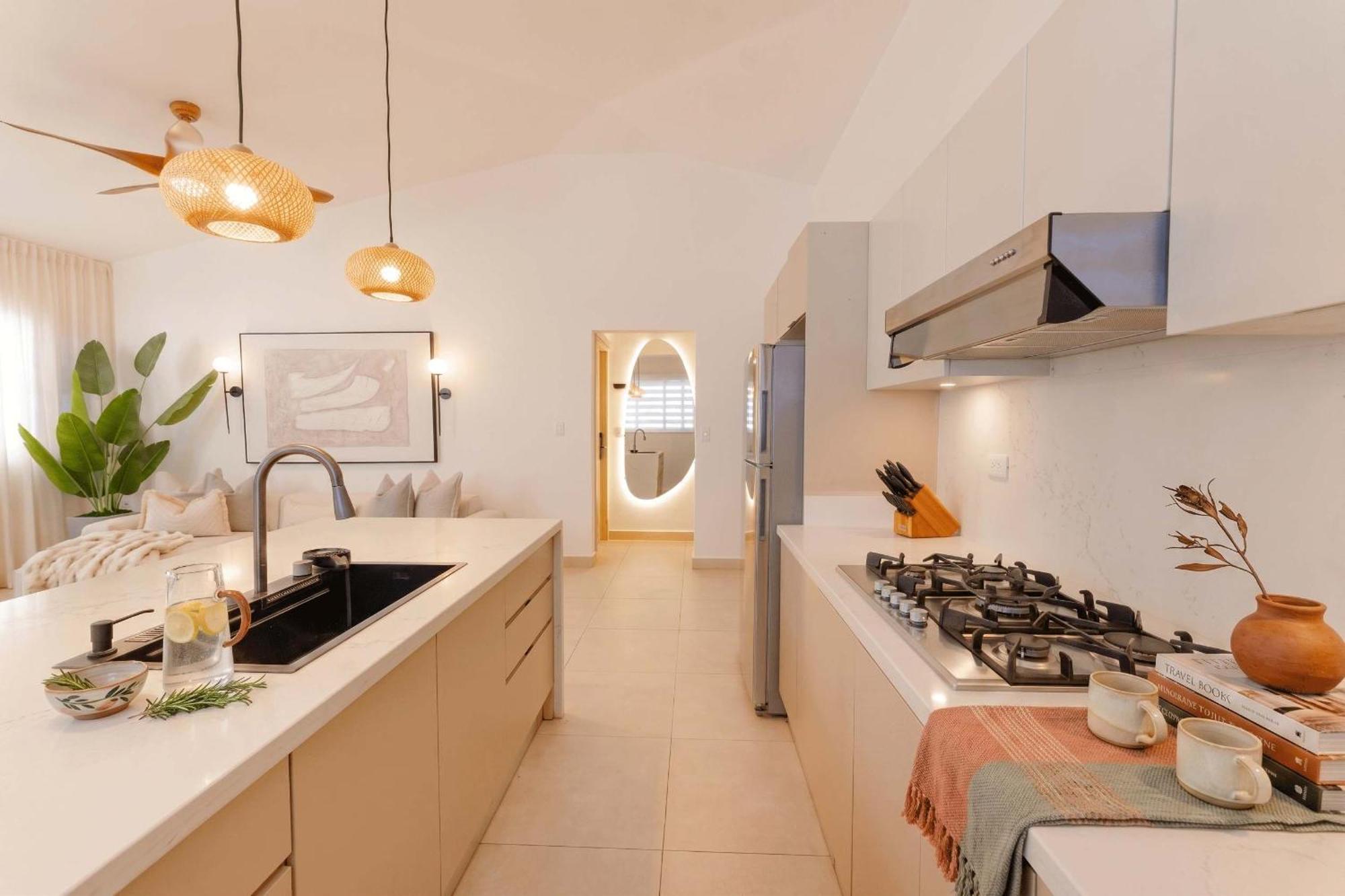 Green Palace 7 Bedroom Villa in Sosua with Security, imagen 4