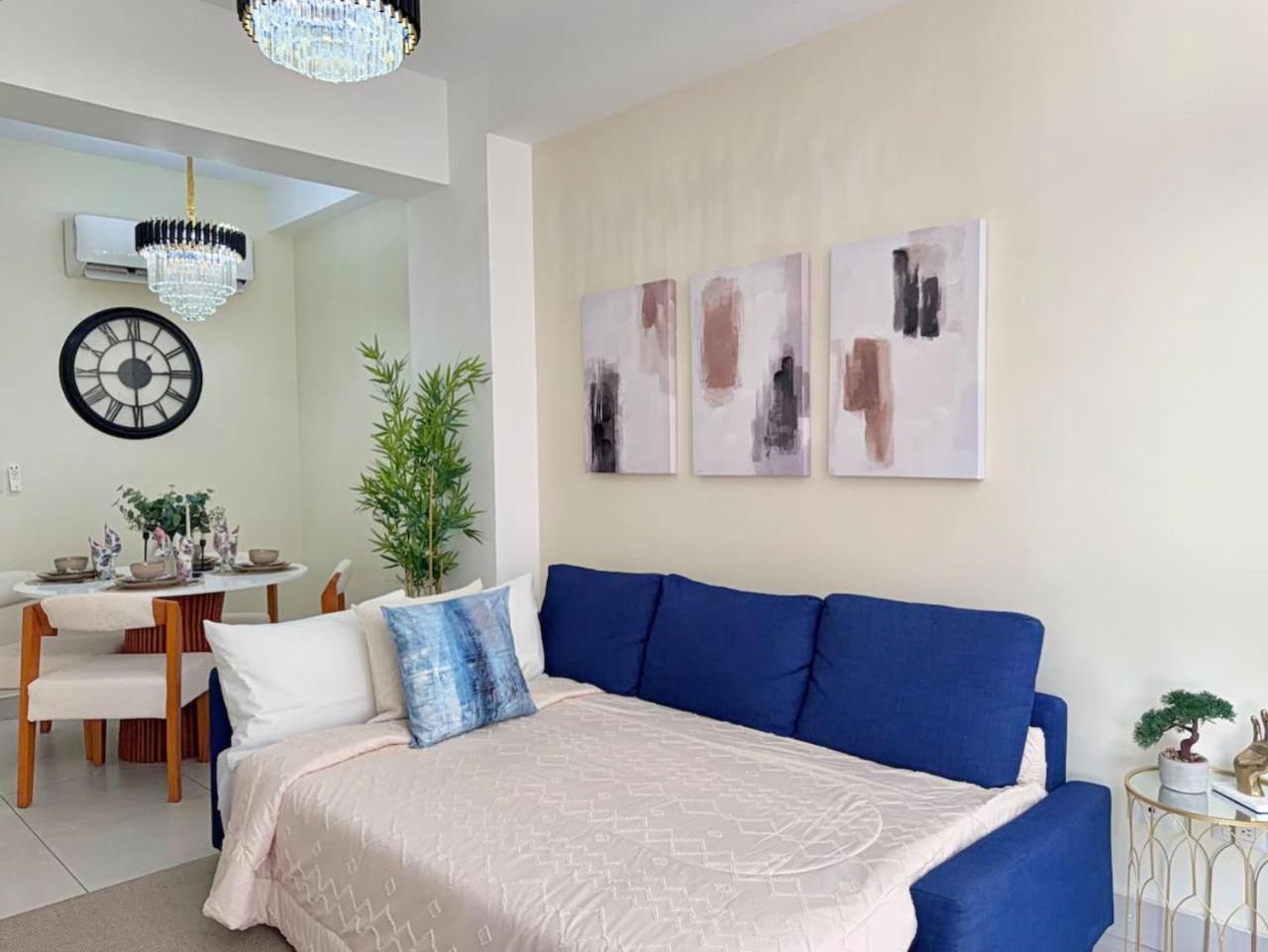 Modern 2 Bedroom Condo with Pool, gym, Wi-Fi., foto 16