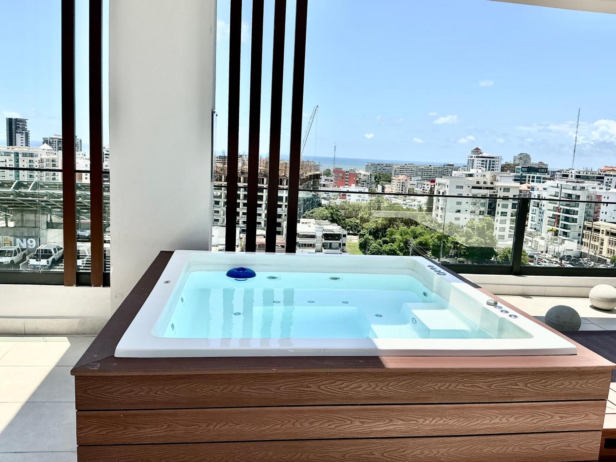 Luxury Designer Suite, Infinity Pool,City Views, foto 6