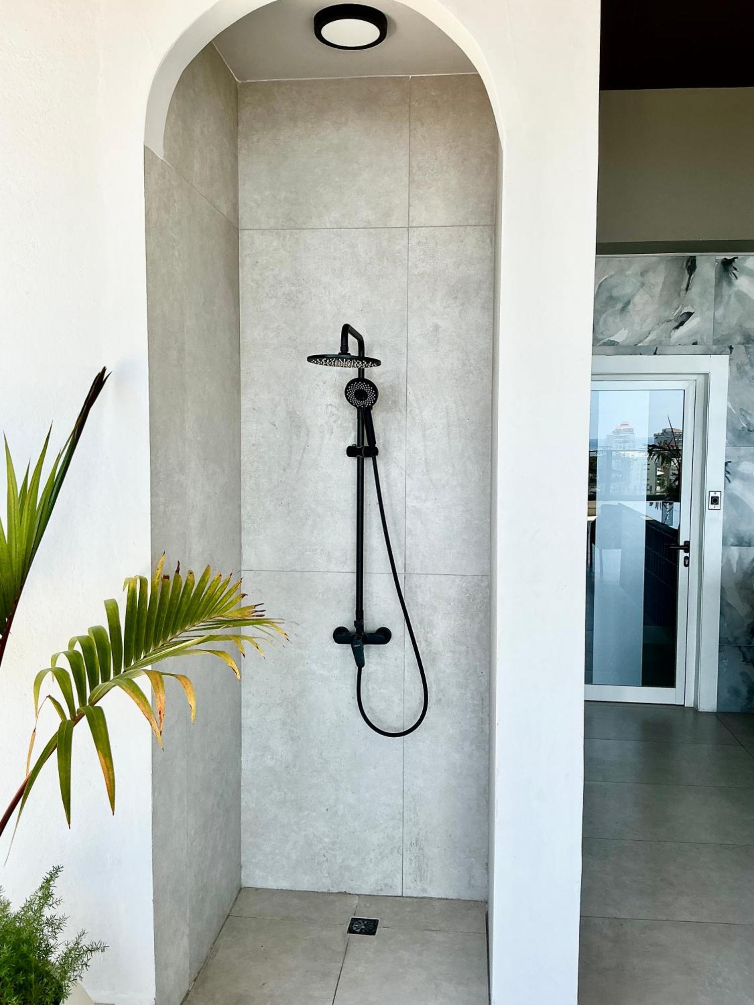 Luxury Designer Suite, Infinity Pool,City Views, foto 10