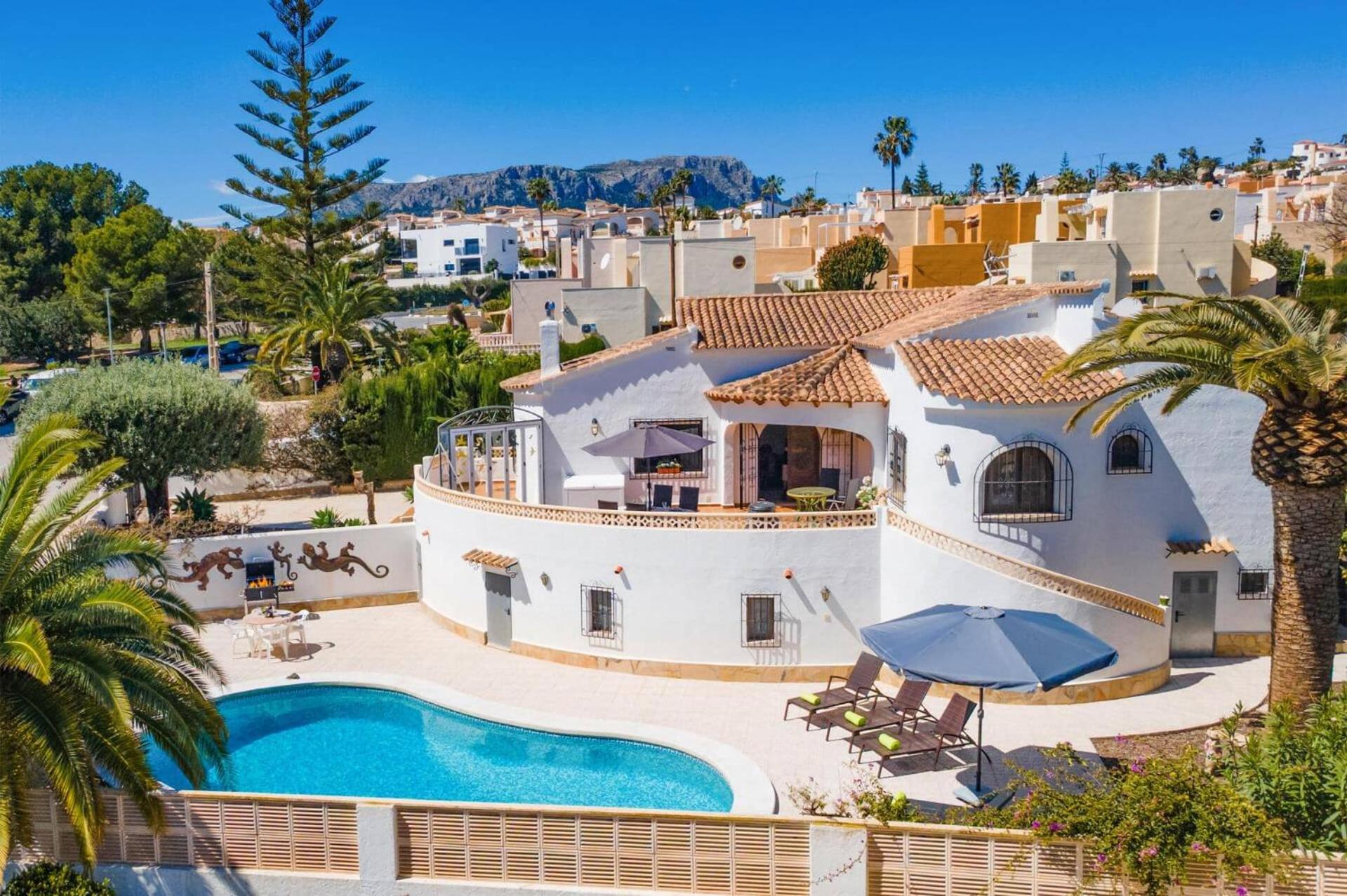 Villa Papillon by Villa Plus