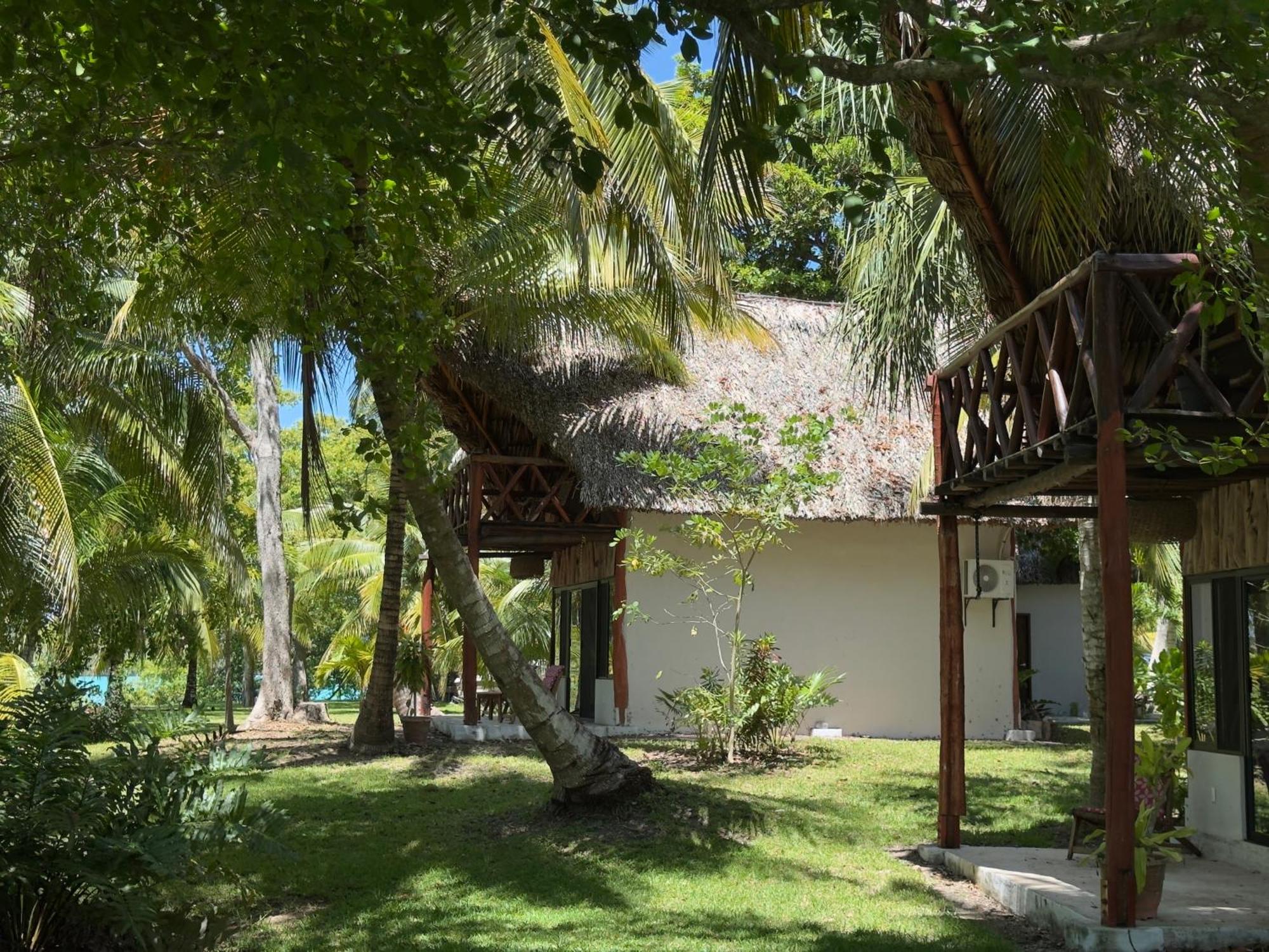 Xanthus Hotel