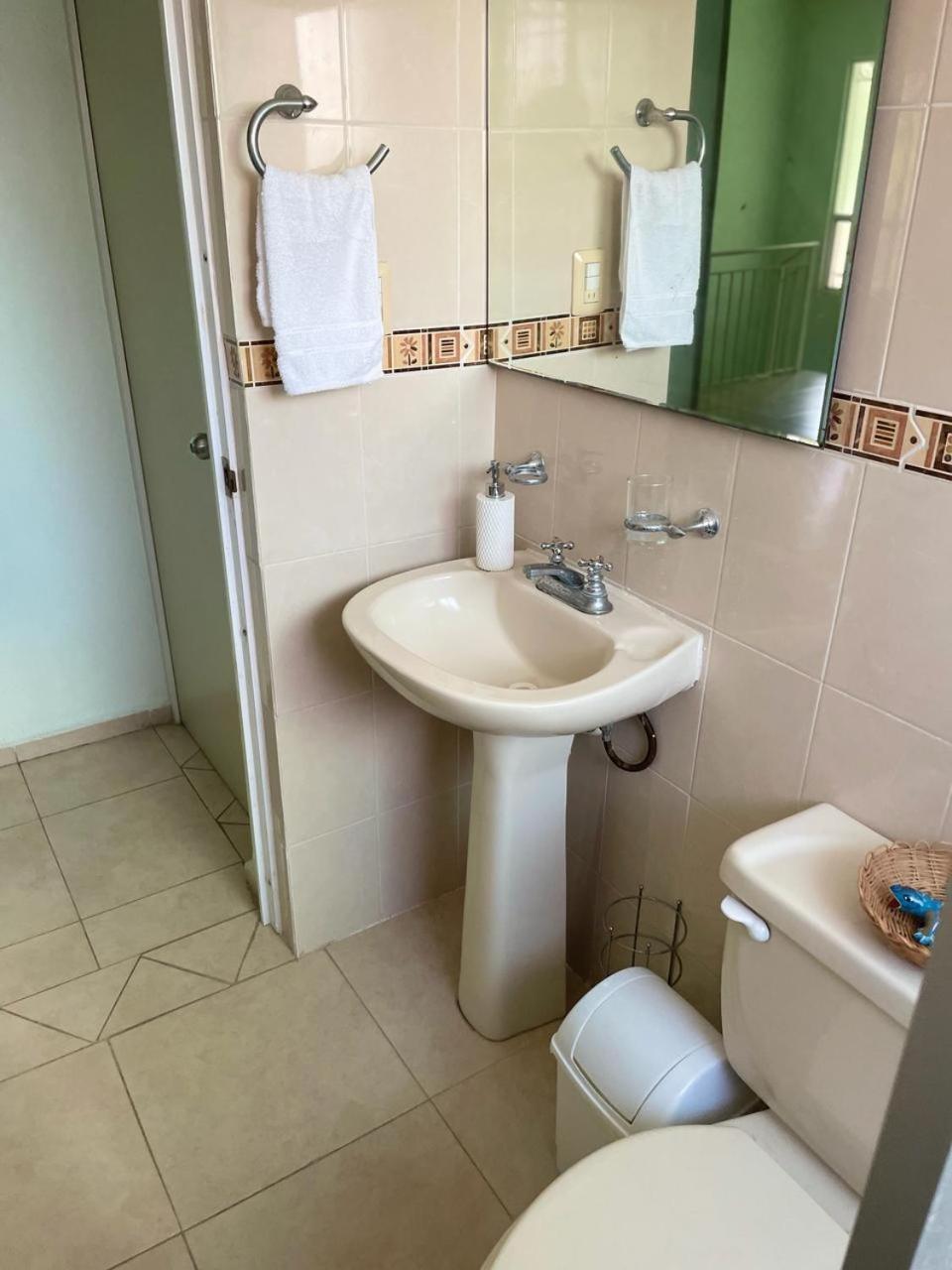 Grande y cómoda casa con piscina y terraza, foto 12