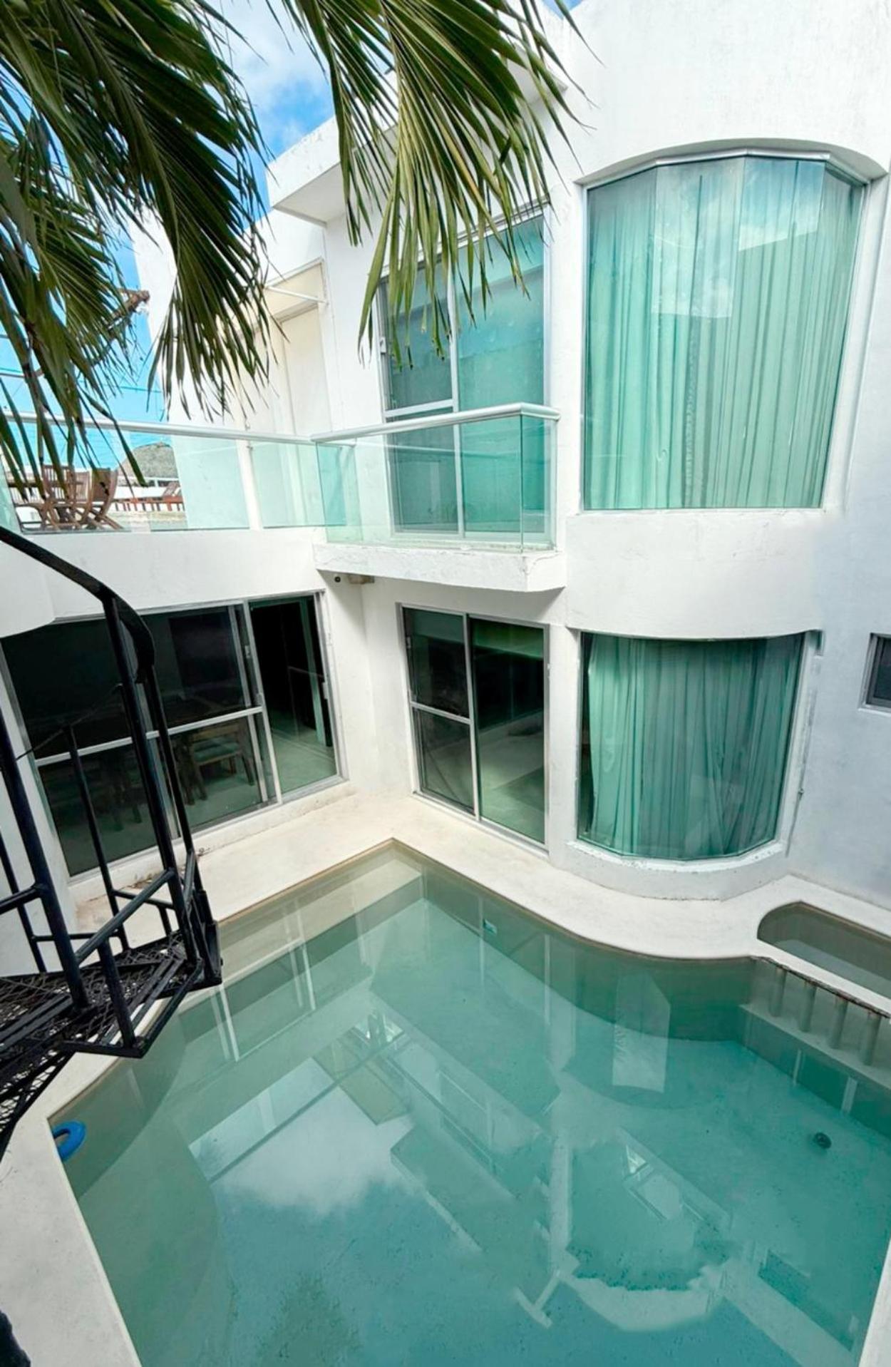 Casa con alberca en el centro de Puerto Progreso