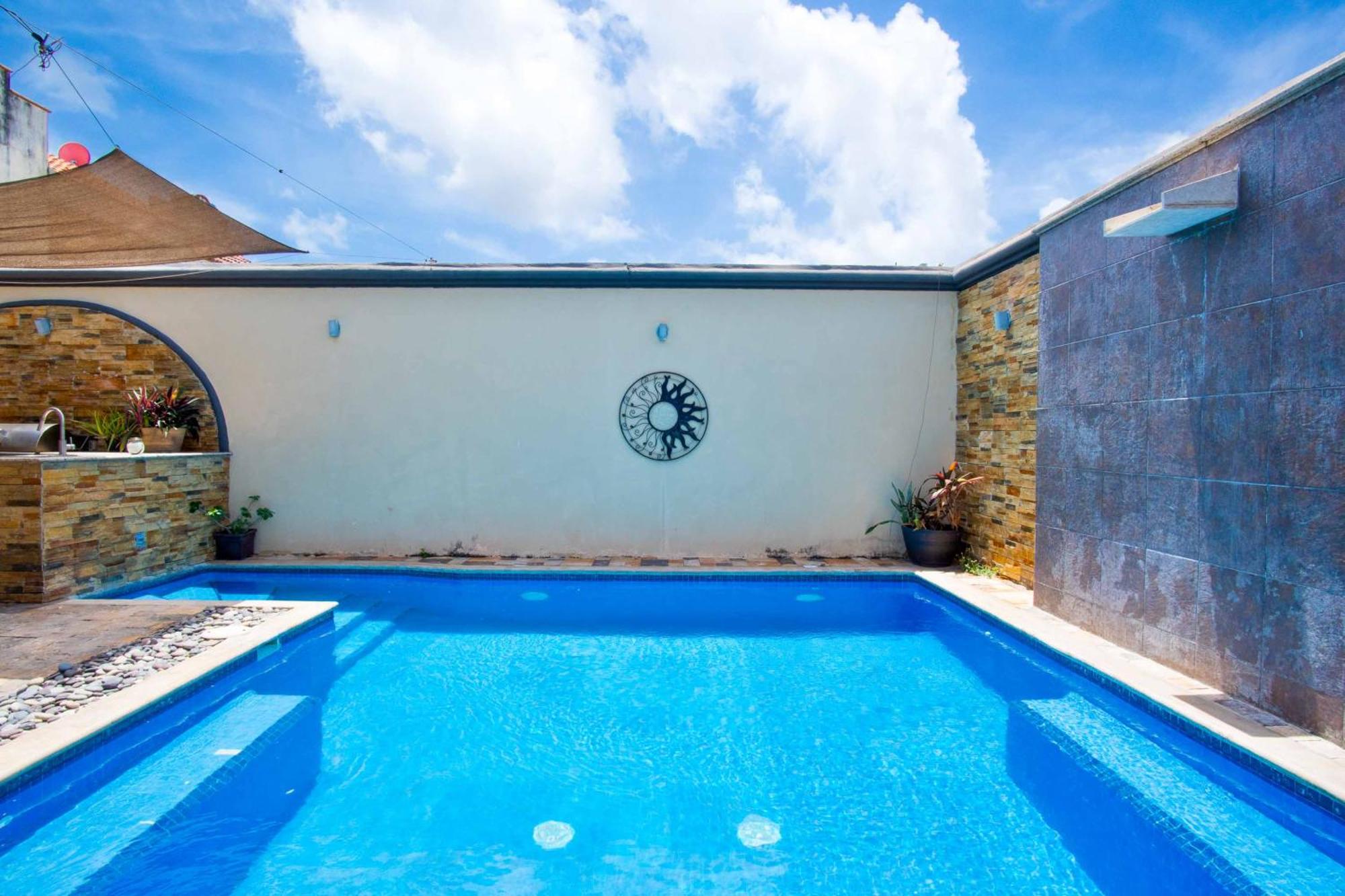 Gaming Villa - 4 Bedrooms - Private Pool - Movie Theater - fits 10, foto 7