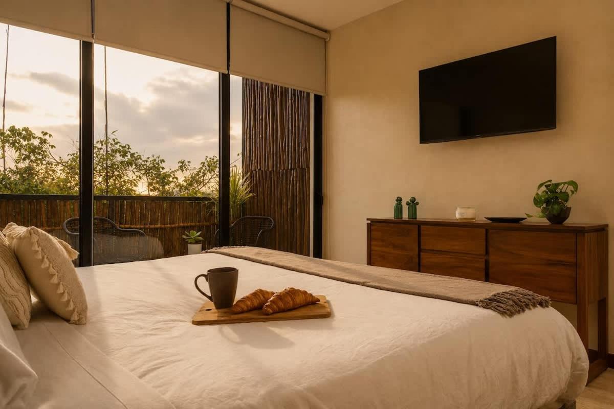 Beautiful Penthouse with Private Rooftop Pool, foto 6