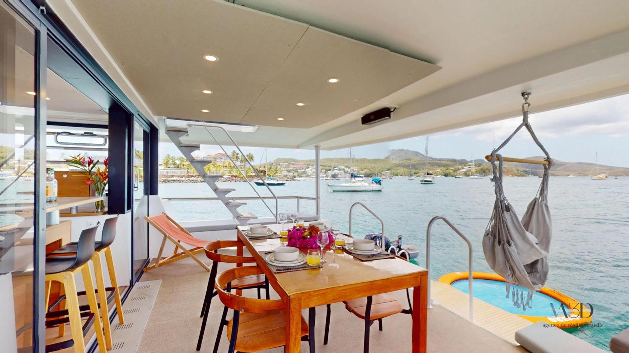STAY-O Lodge flottant avec spa et vue 360