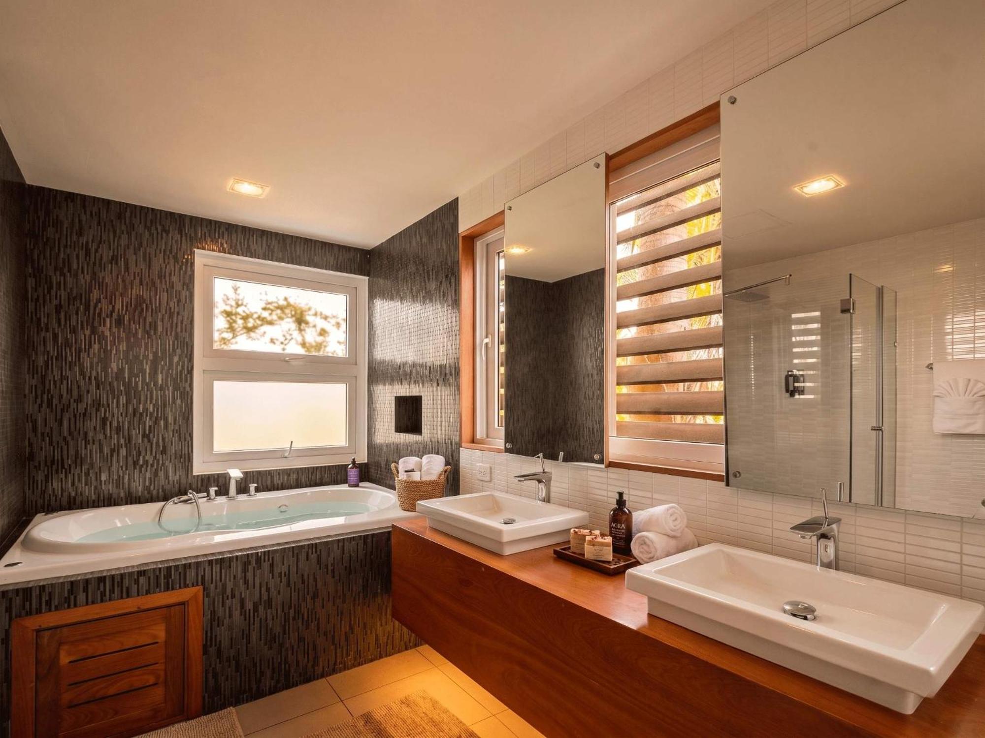3BR Beachfront Private Pool Ultravioleta Cabarete, imagen 4