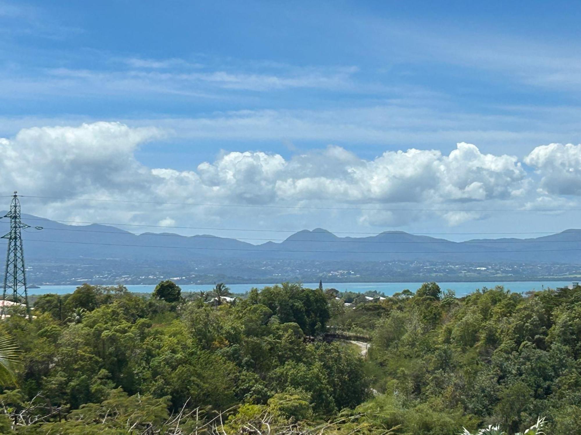 Escape in Le Gosier villa peaceful and sea view