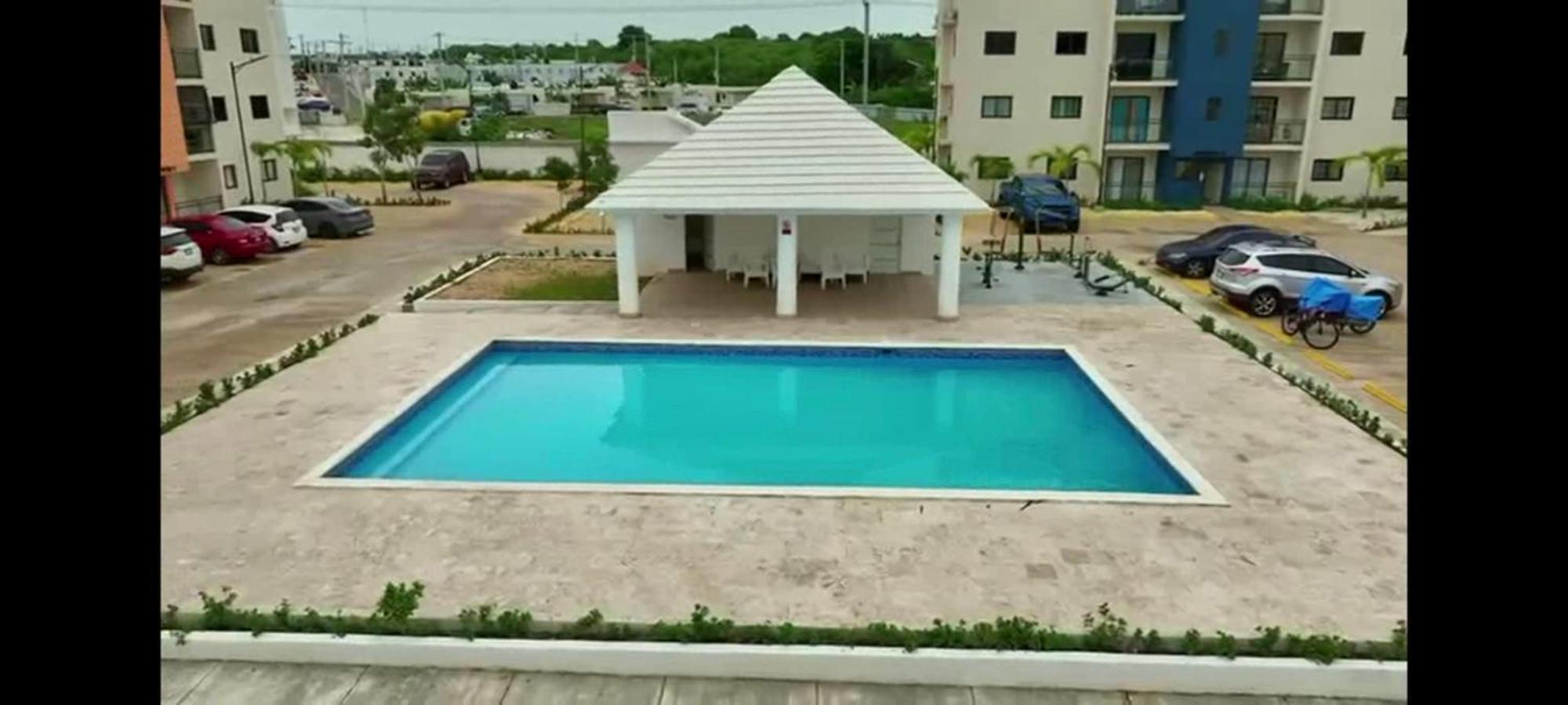 Apartment With Swimming Pool close to Beach