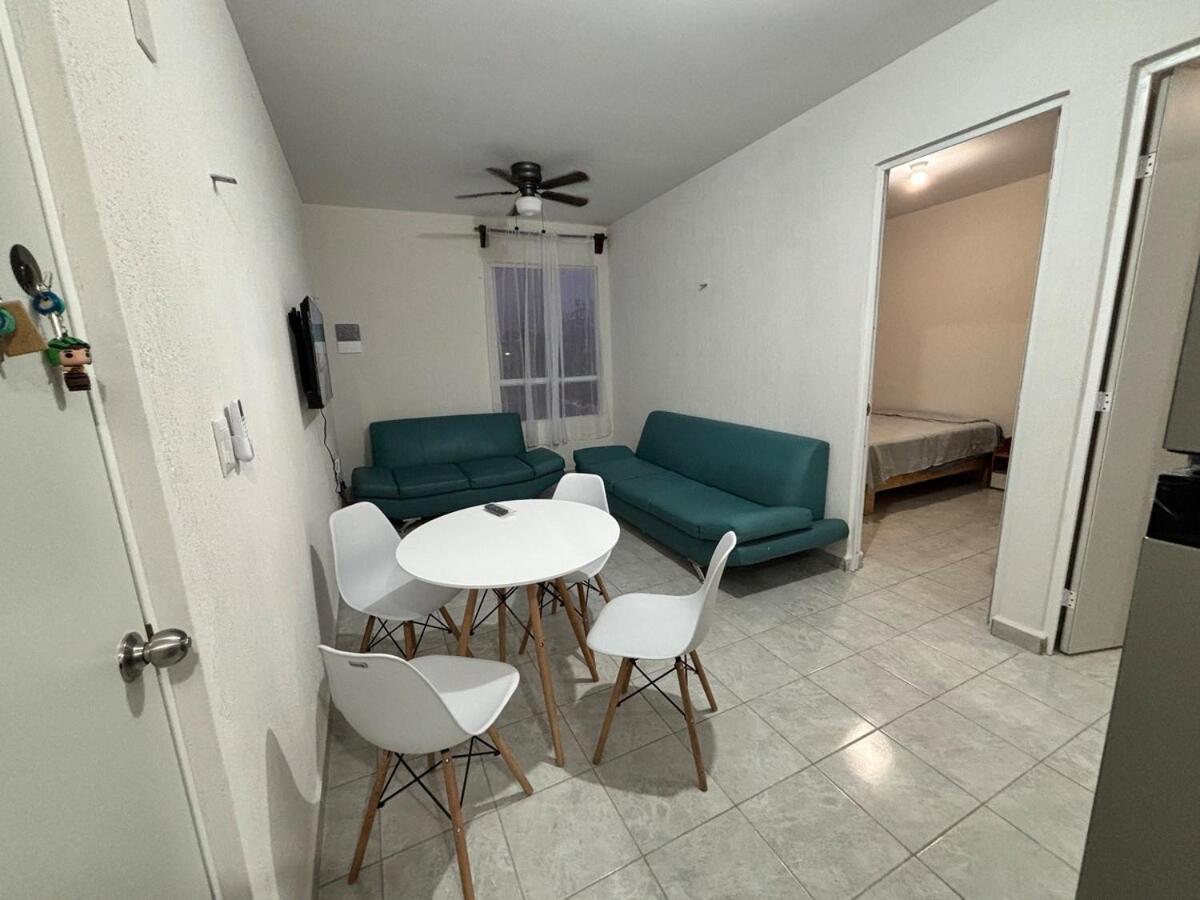 Beautiful Apartment with Pool View, imagen 3