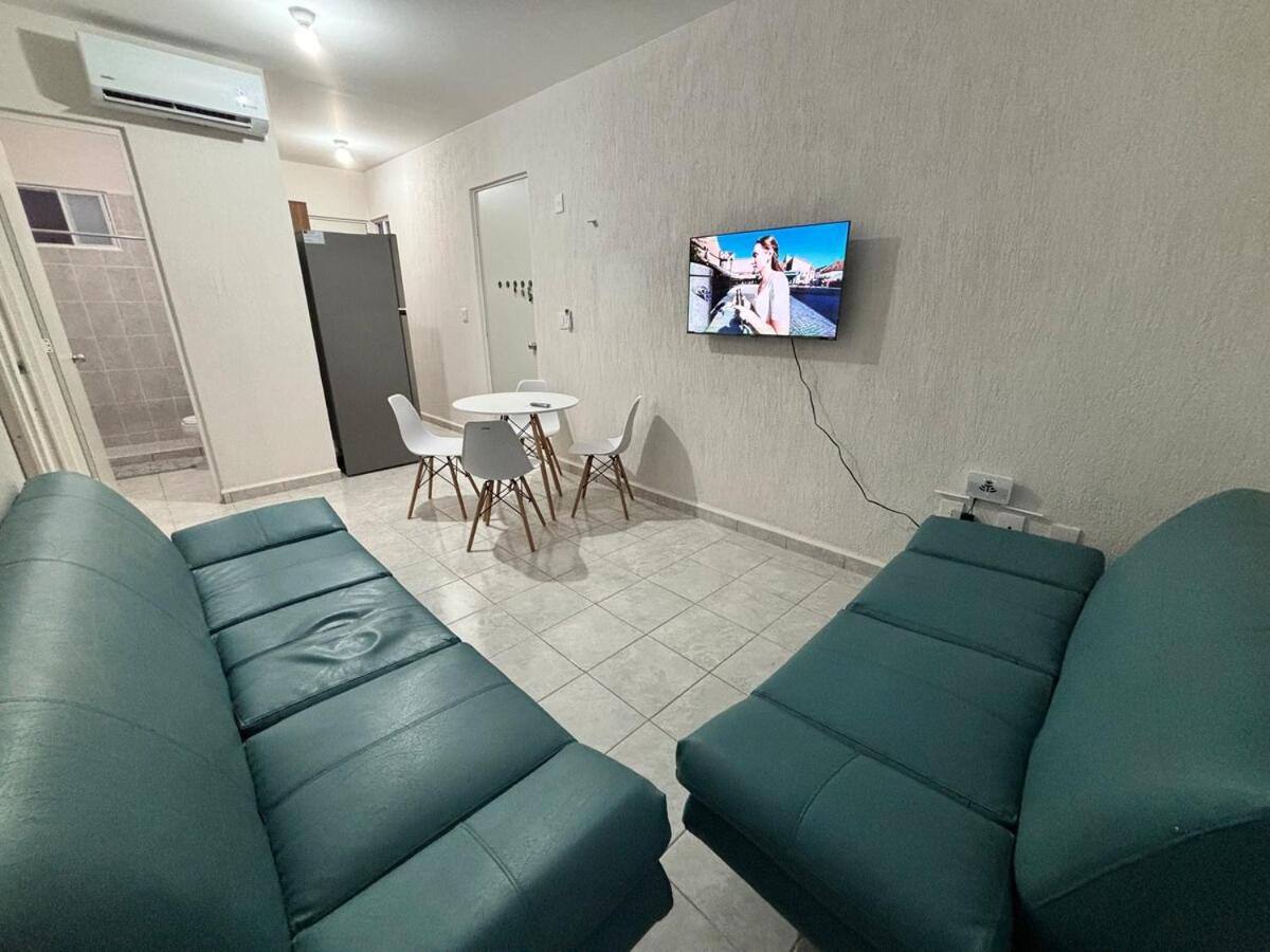 Beautiful Apartment with Pool View, foto 8