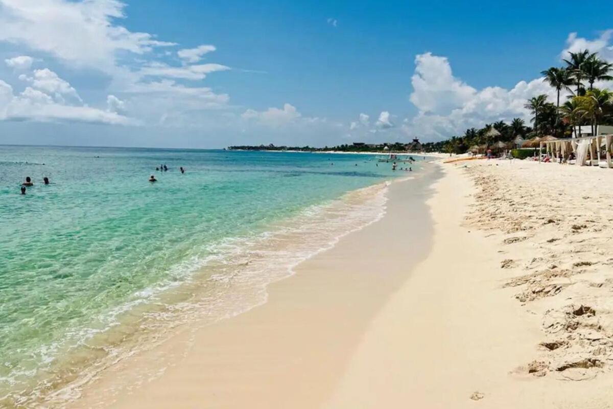 Akumal Caribbean 2BR Beach Condo Walk to Beach 7 Rooftop Pools, foto 14