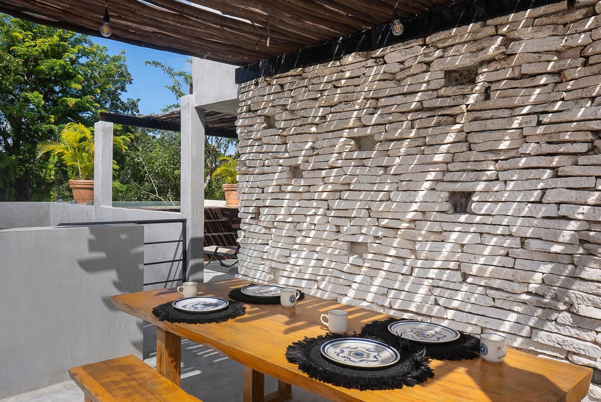 Mayan Culture Villa with Rooftop Pool, imagen 4