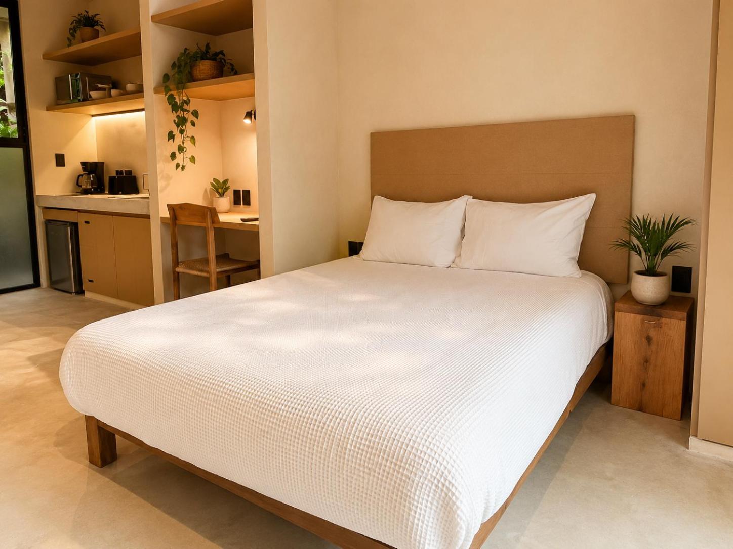 Romantic Jungle Studio, Rooftop Pool & Lounge, imagen 2