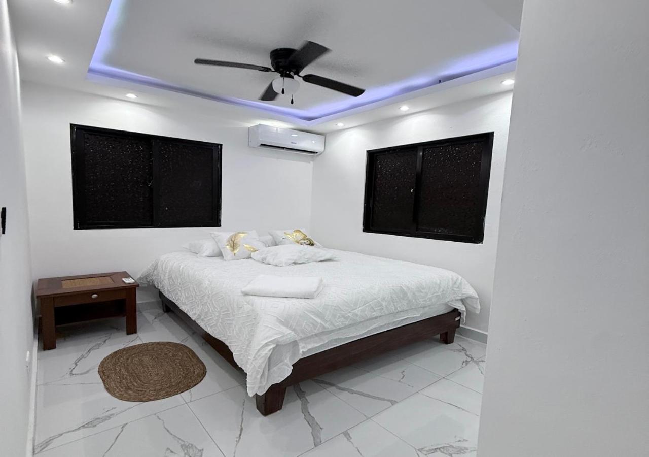 Sunrise Ocean Views - Private Rooftop - BBQ - Near SDQ, foto 10