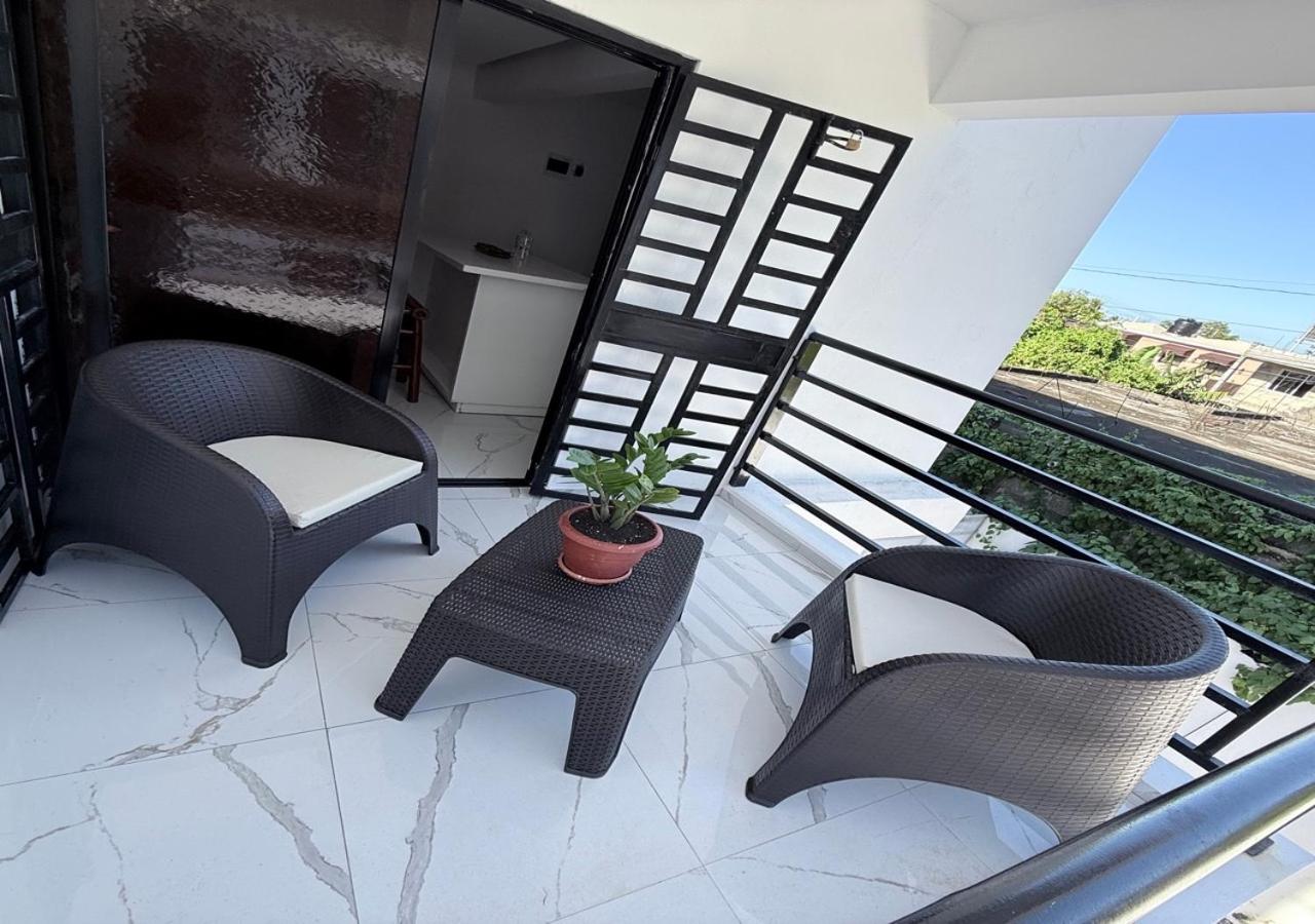 Sunrise Ocean Views - Private Rooftop - BBQ - Near SDQ, foto 14