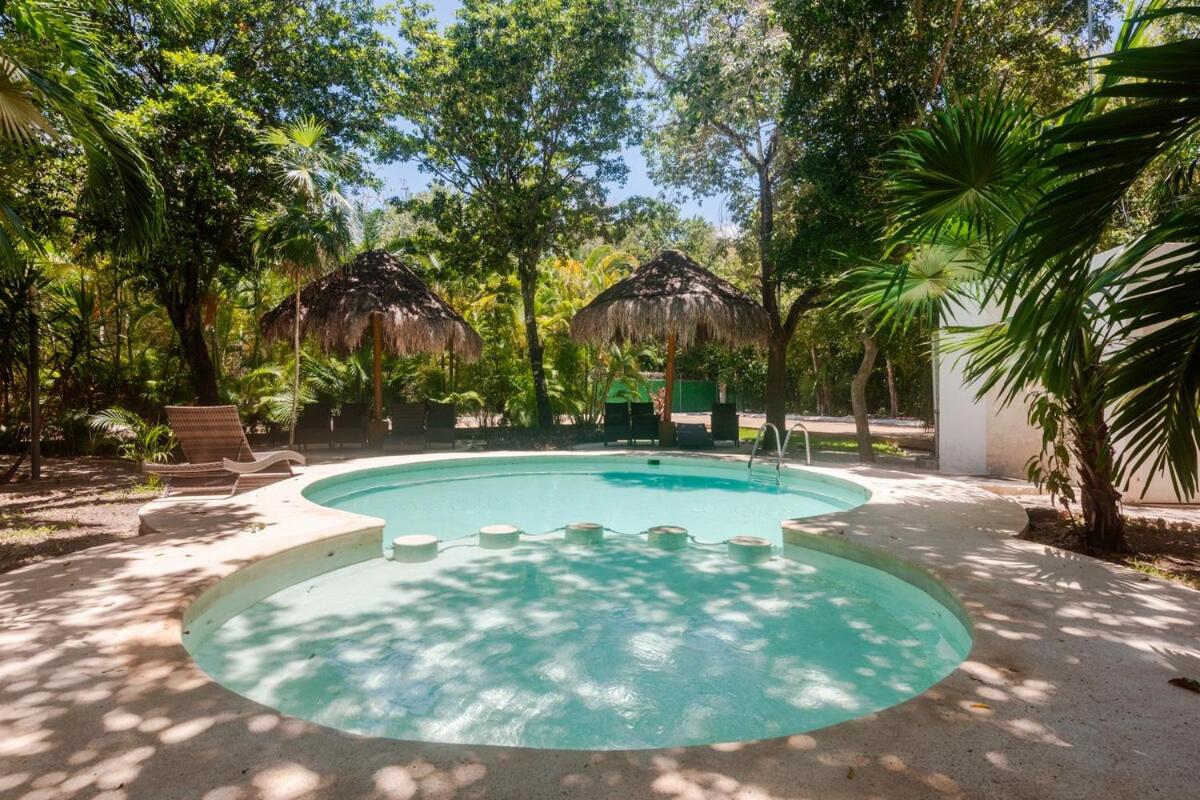 Explore Modern Villa - Gated - Peaceful - Pool, foto 14