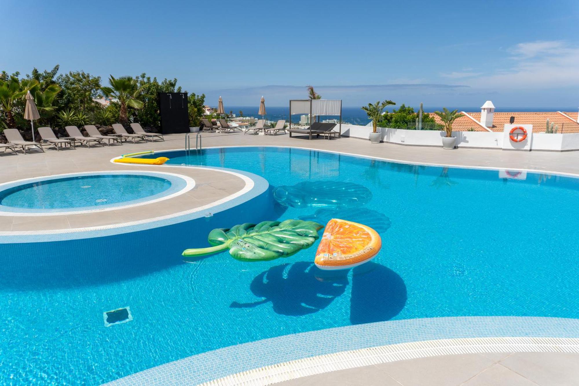 Costa Adeje Garden Aparthotel
