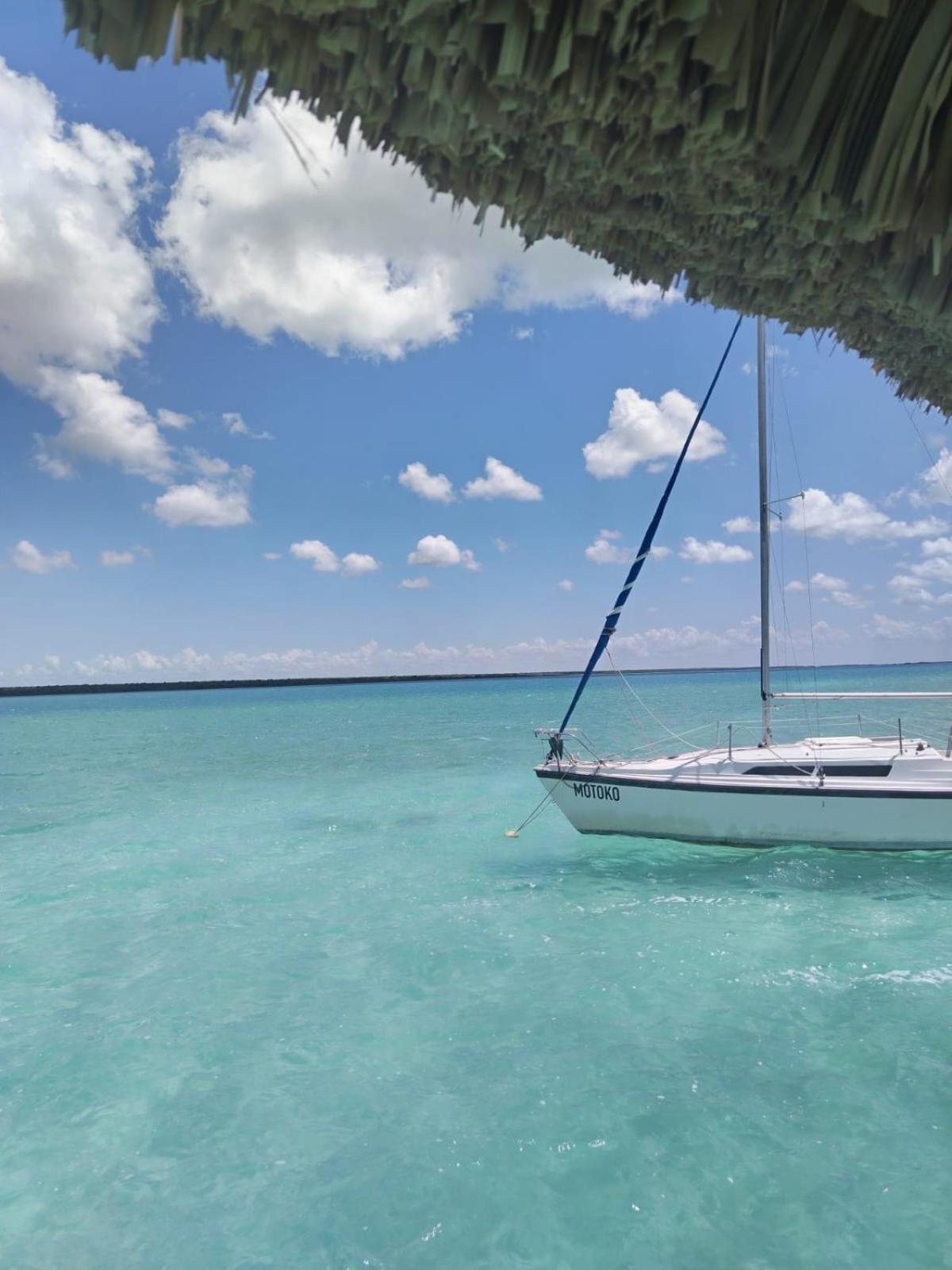 Yacht for rent in Bacalar, foto 9