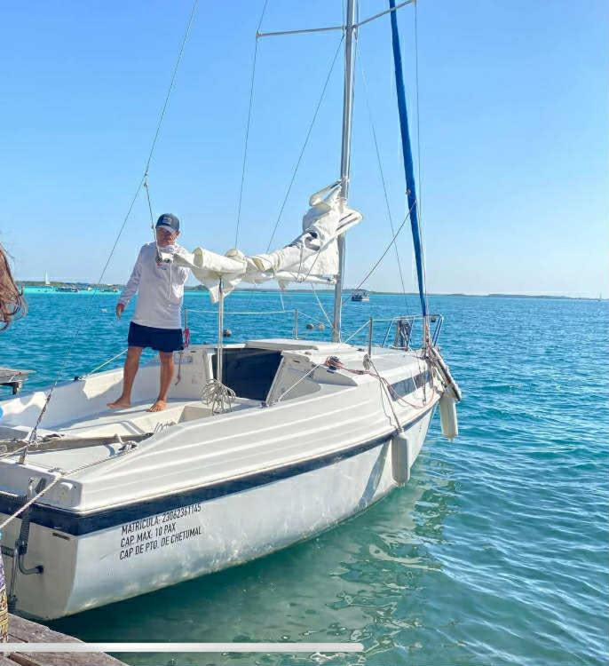 Navega en velero privado Motoko en la laguna de los 7 colores en Bacalar Quintana Roo, foto 16
