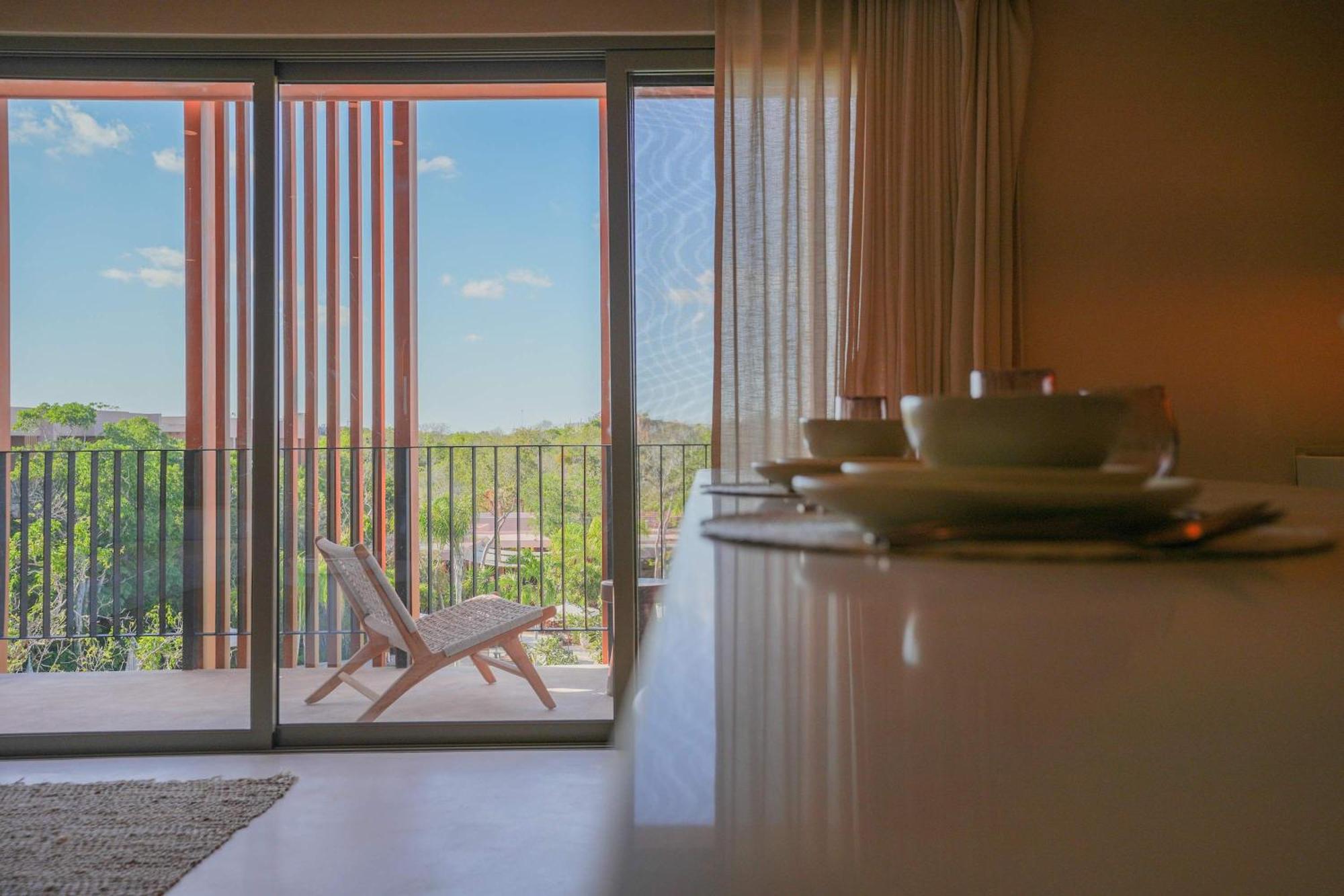 1BR Jungle Escape in Aflora Condo with Private Pool, foto 12