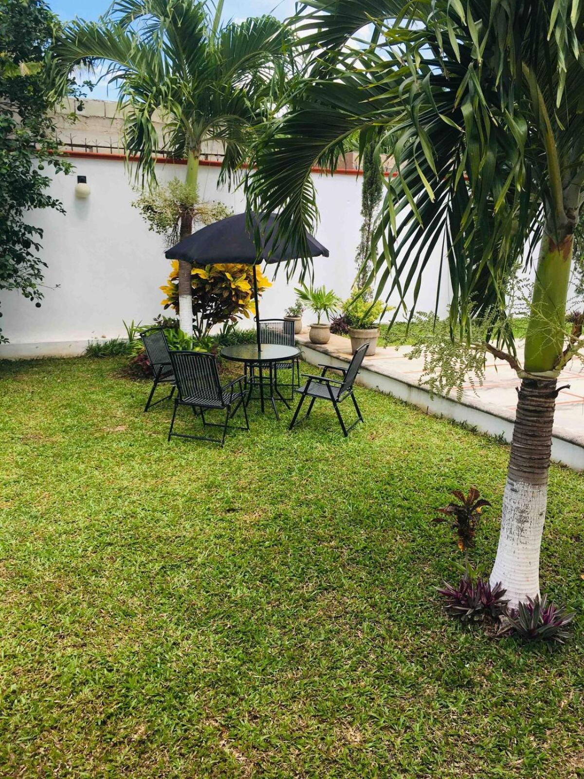 Gated house with garden and pool Mérida, imagen 2