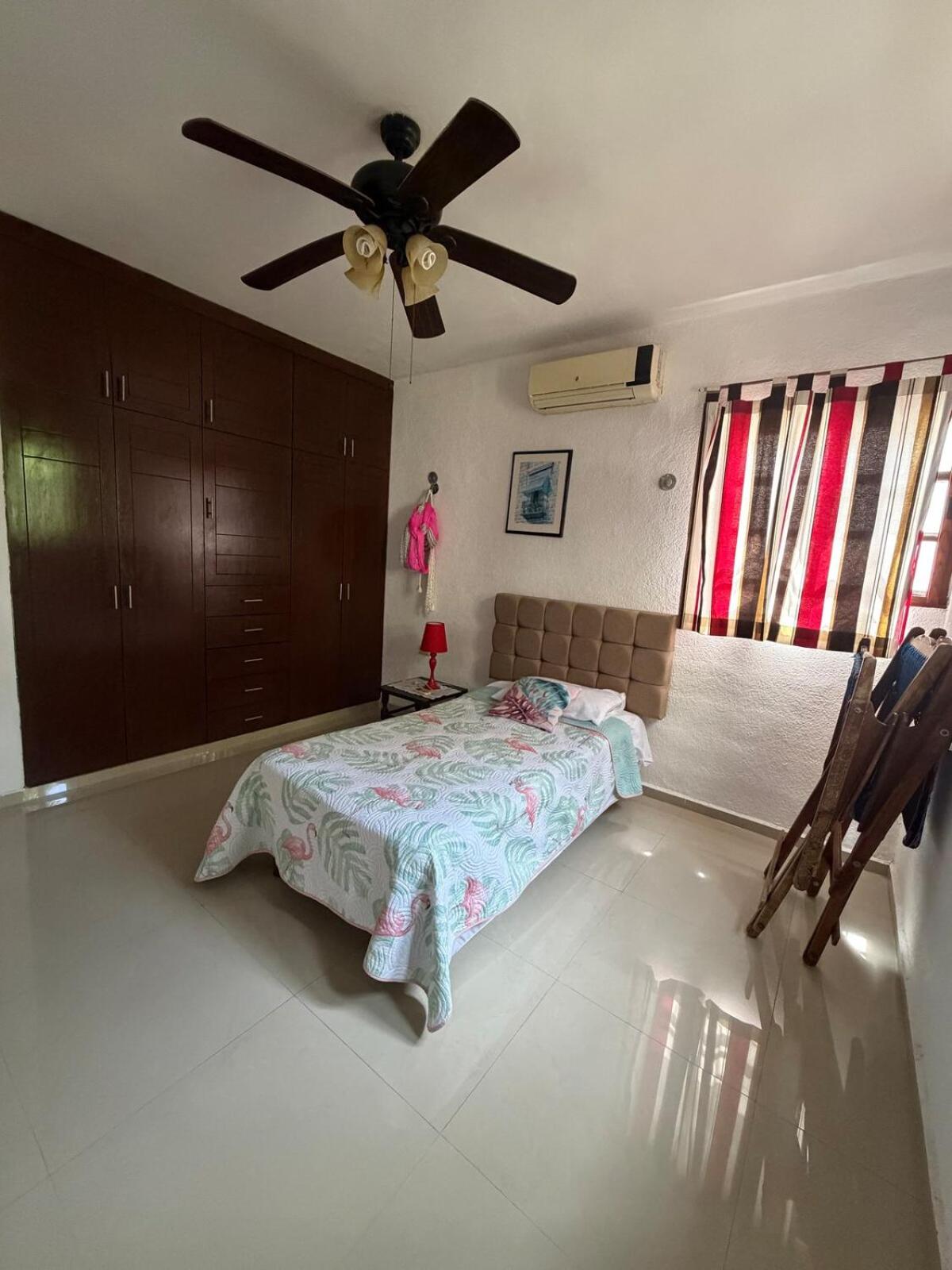 Gated house with garden and pool Mérida, foto 15