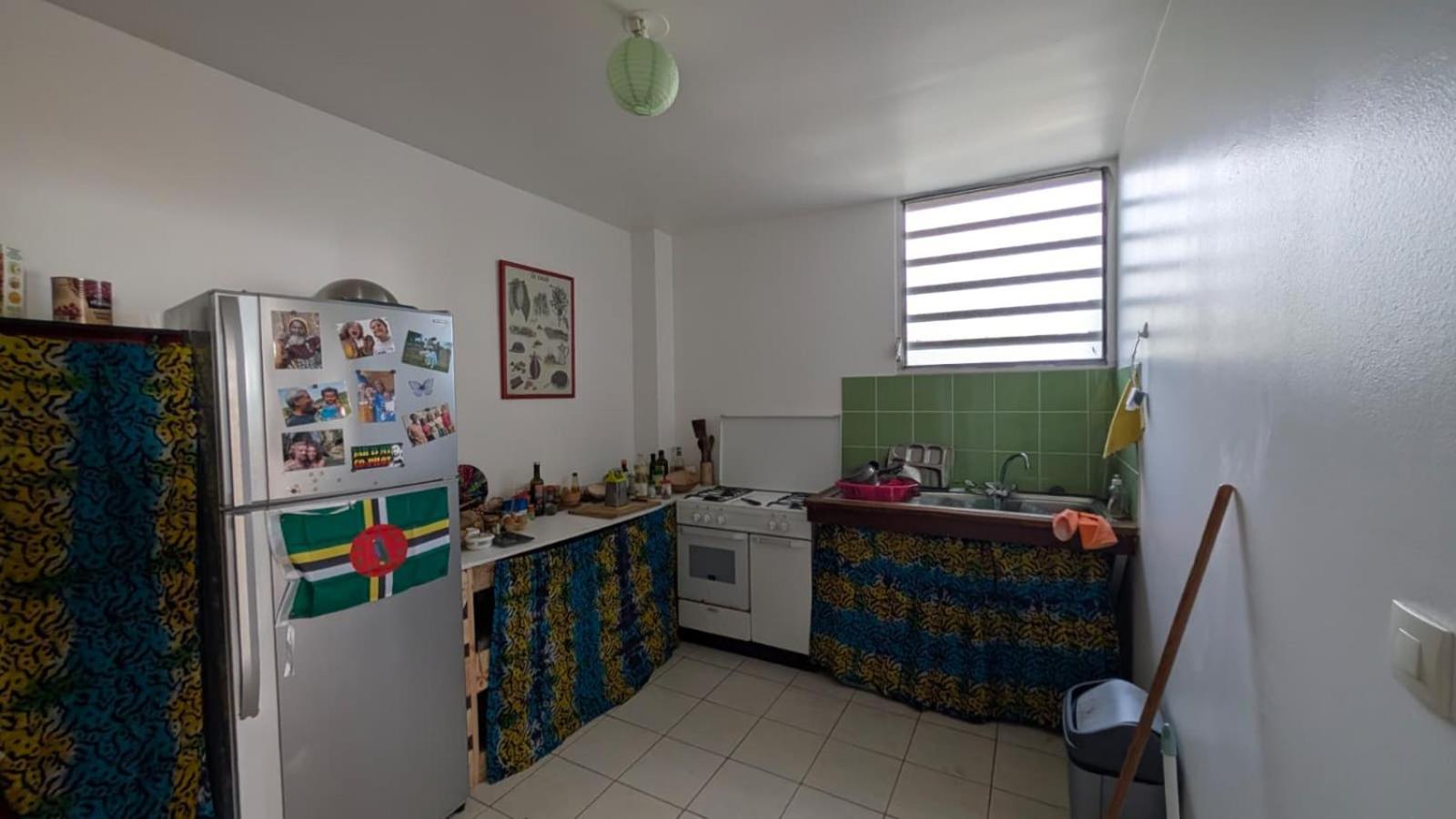 Chambre dans appart recent vue mer