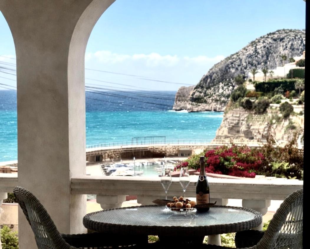 Villa con piscina cerca de Puerto Blanco