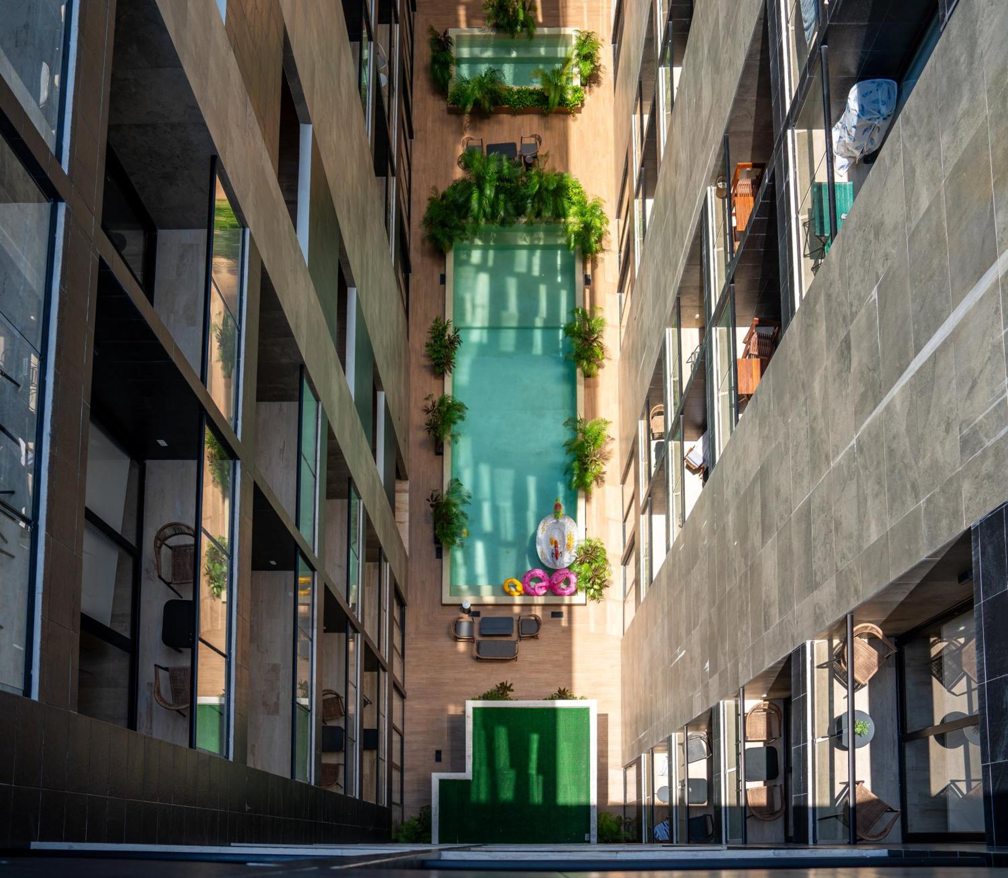 Musa Del Carmen, Centric Apt with Rooftop, Pool, Hot tub, Gym, foto 7