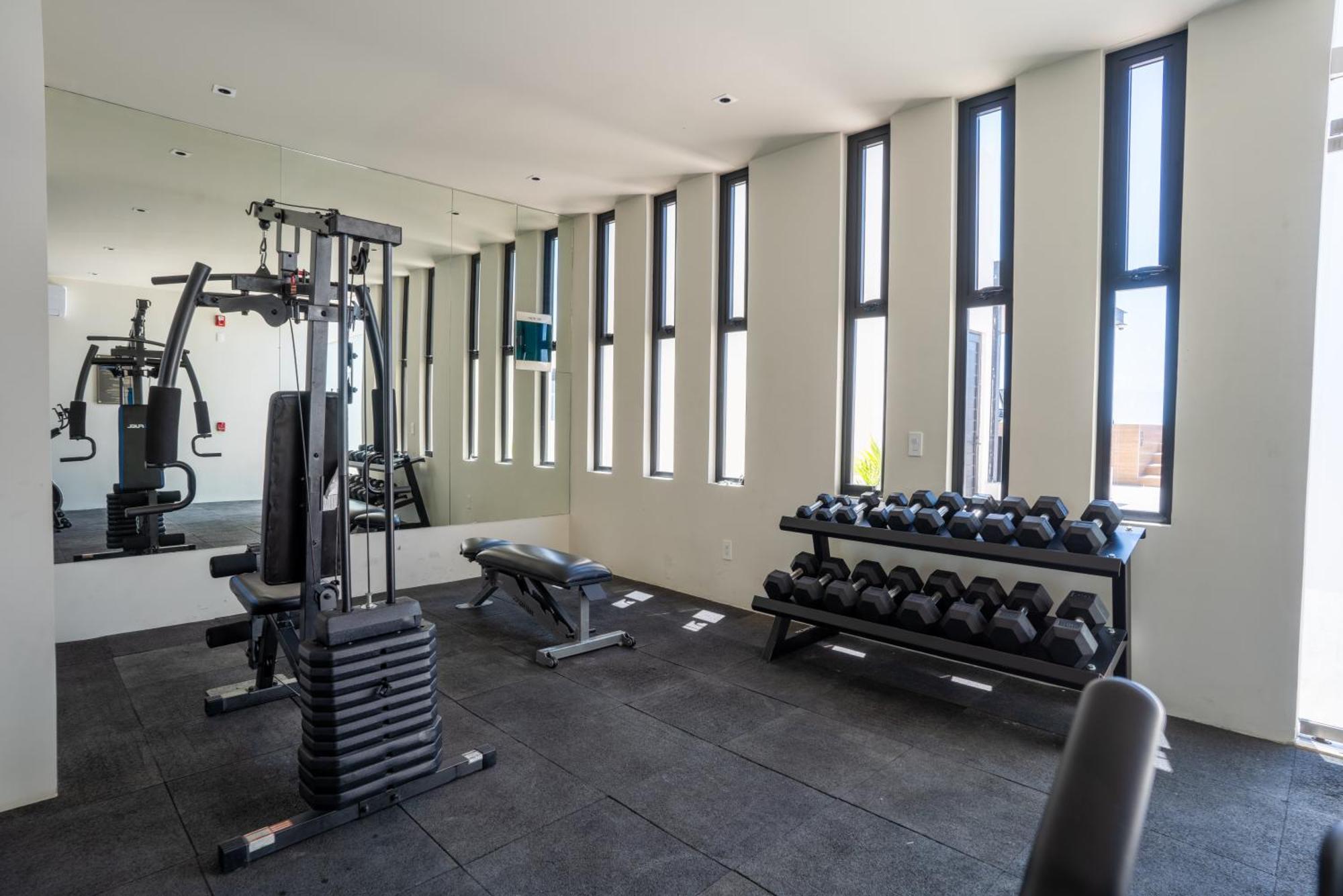 Musa Del Carmen, Centric Apt with Rooftop, Pool, Hot tub, Gym, foto 11