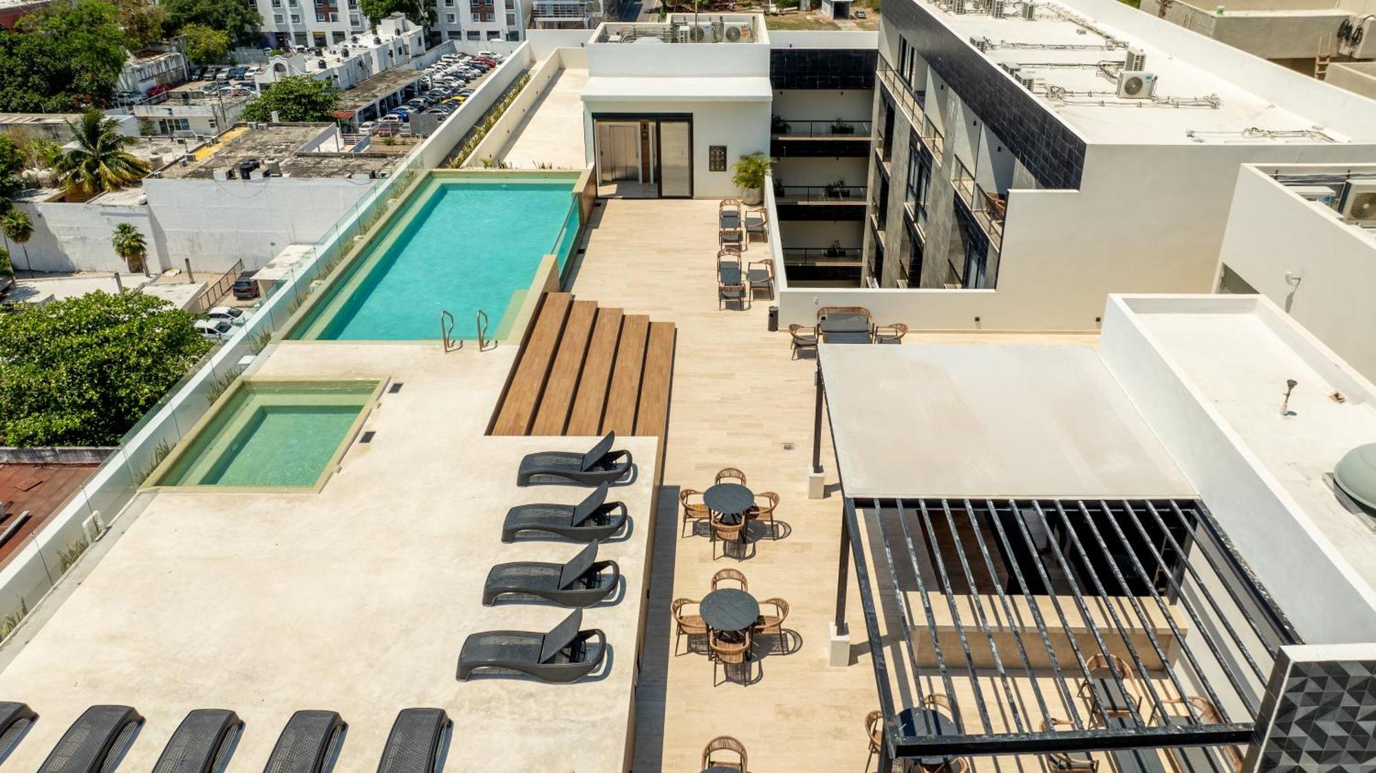 Musa Del Carmen, Centric Apt with Rooftop, Pool, Hot tub, Gym, foto 10