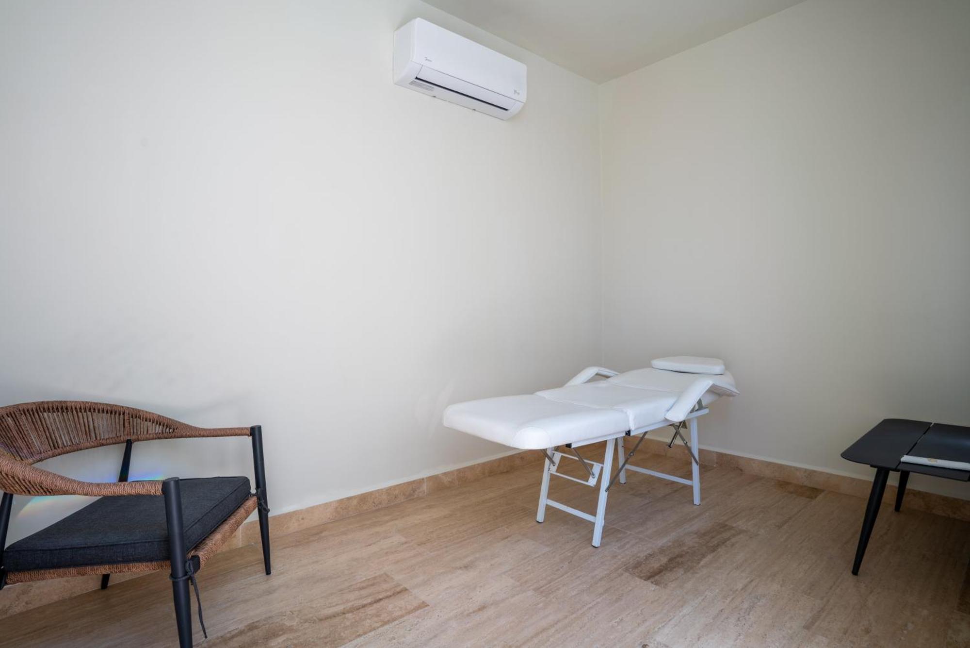 Musa Del Carmen, Centric Apt with Rooftop, Pool, Hot tub, Gym, foto 15