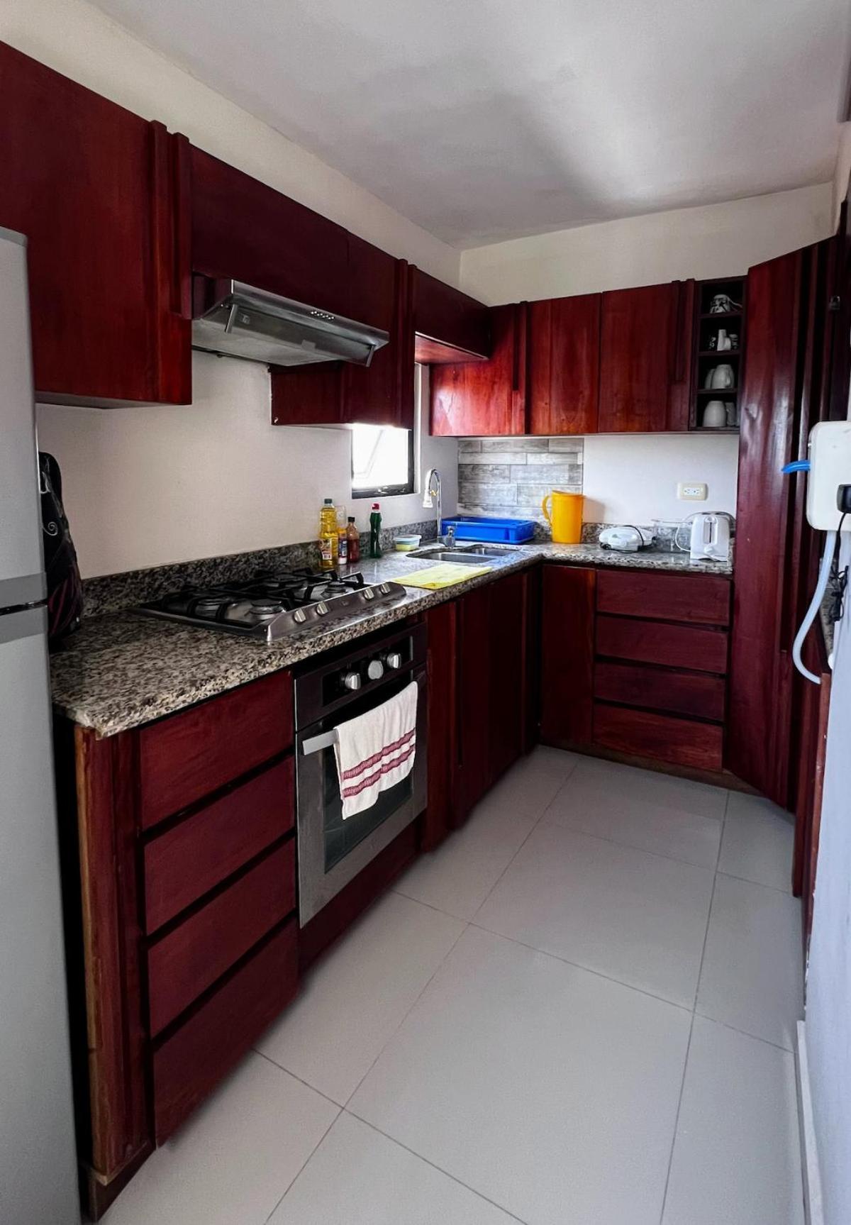 Home 365 Mérida Amplio y confortable departamento 3 recámaras 4 camas wifi, imagen 3