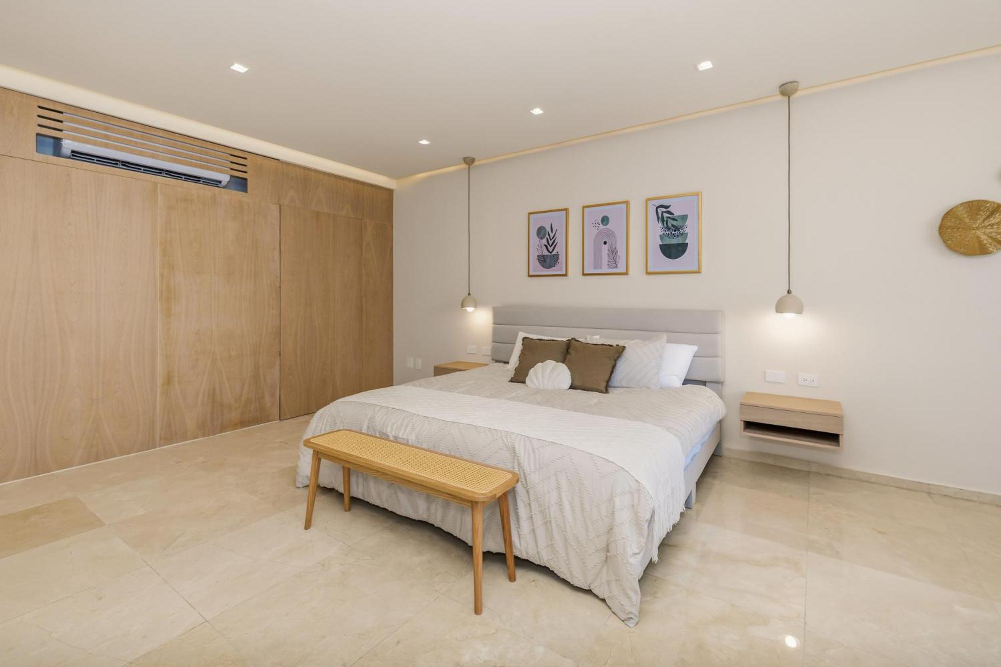 Luxury Penthouse with Oasis Private Rooftop, foto 8
