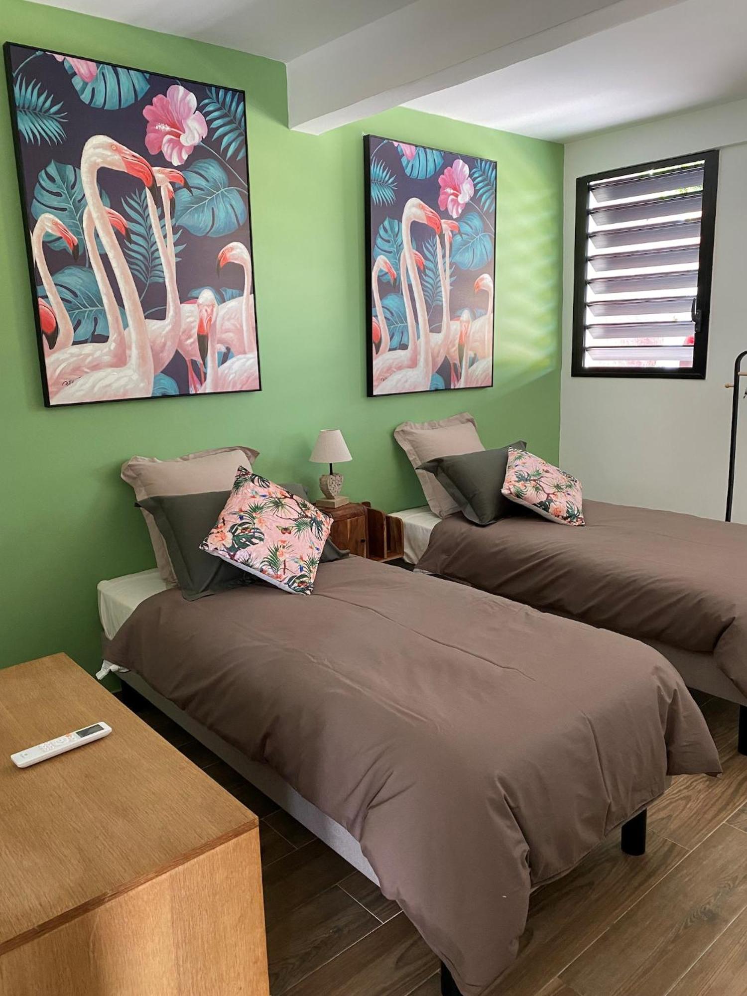 Appartement vue mer avec piscine privee a La Trinite 98m², foto 13