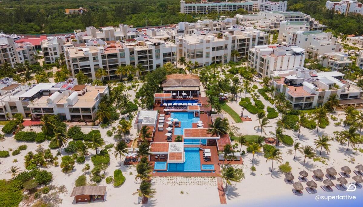 Deluxe 2B Marine View with Private Beach