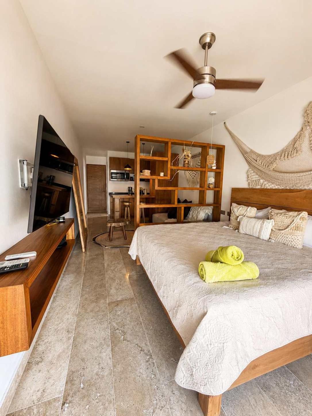 Quiet Studio w Rooftop Pool near DAC Market, foto 11