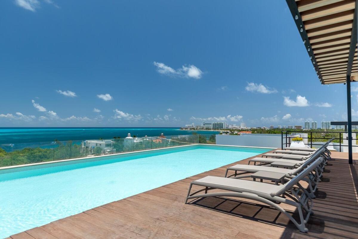 Cancun Depa Rooftop Pool & Terrace 408B, imagen 5