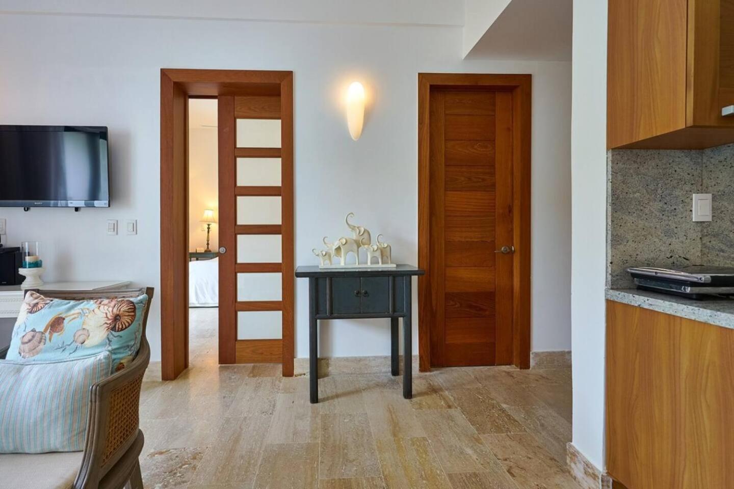 Sublimeluxcondo Terrenas Jaccuzibeachfront, foto 14