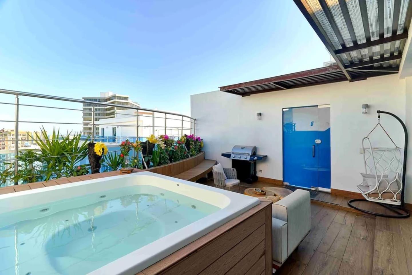 Pano360Studio Downtownsd Rooftophottublux