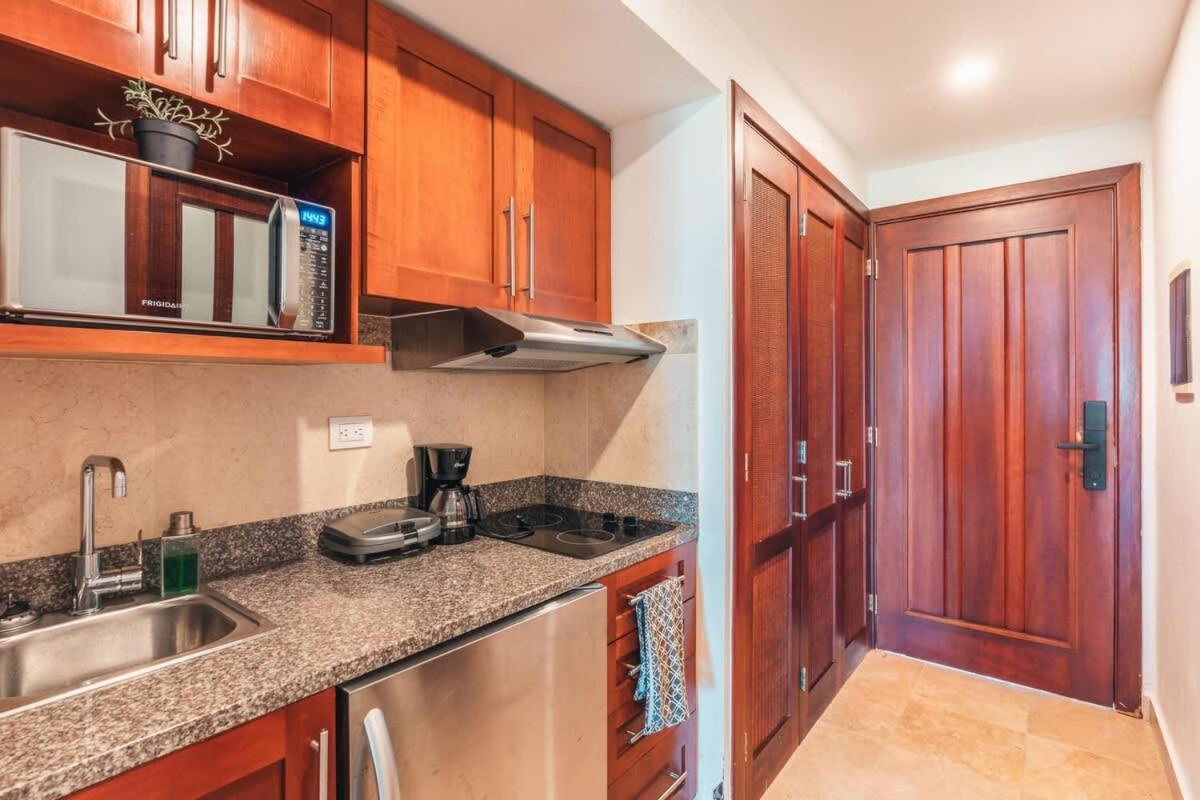 Amazing studio with beach view in Cap Cana, imagen 2