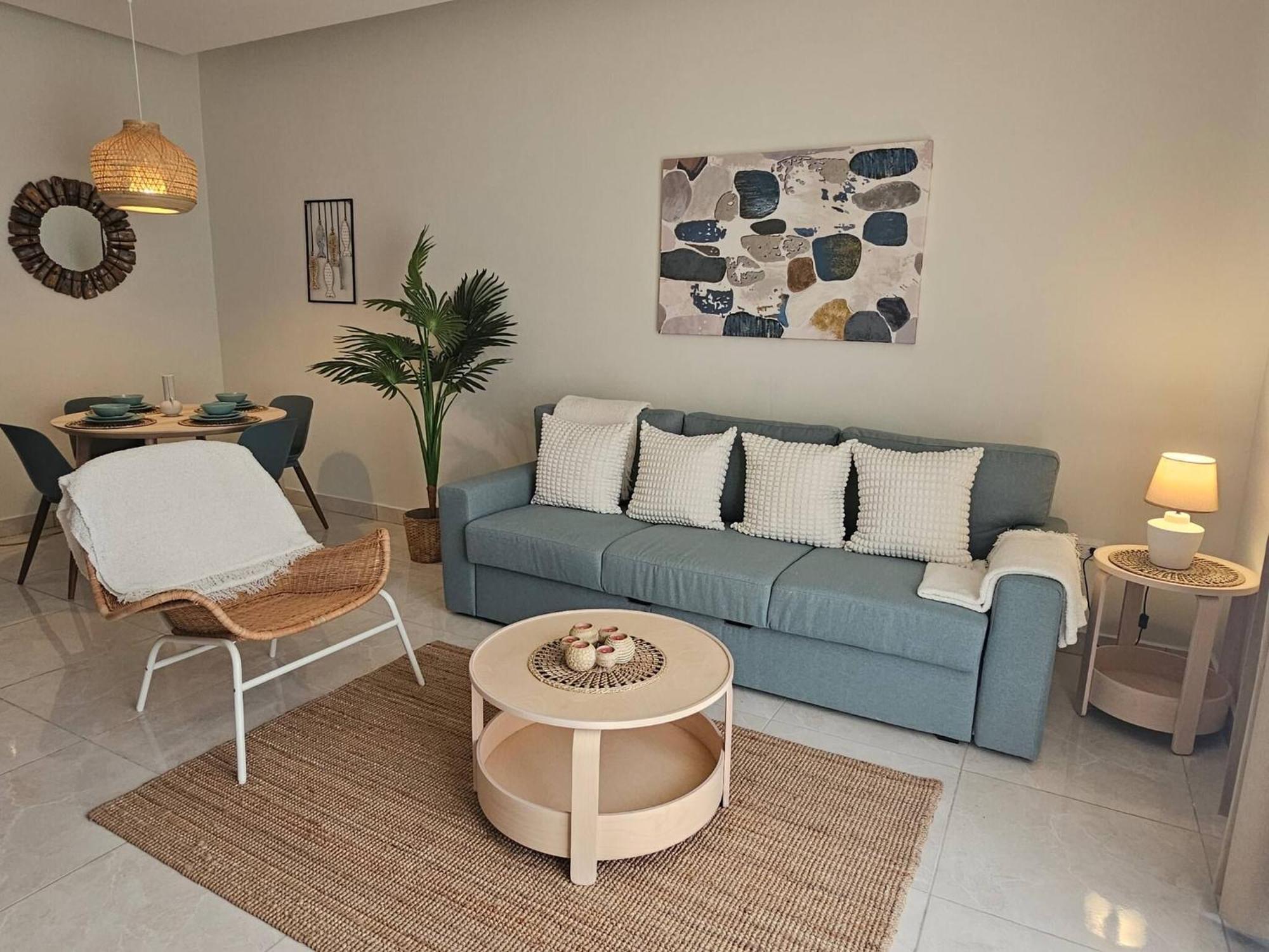 Eden Tropical new 1BR Condo, Walk to Beach ,Pool