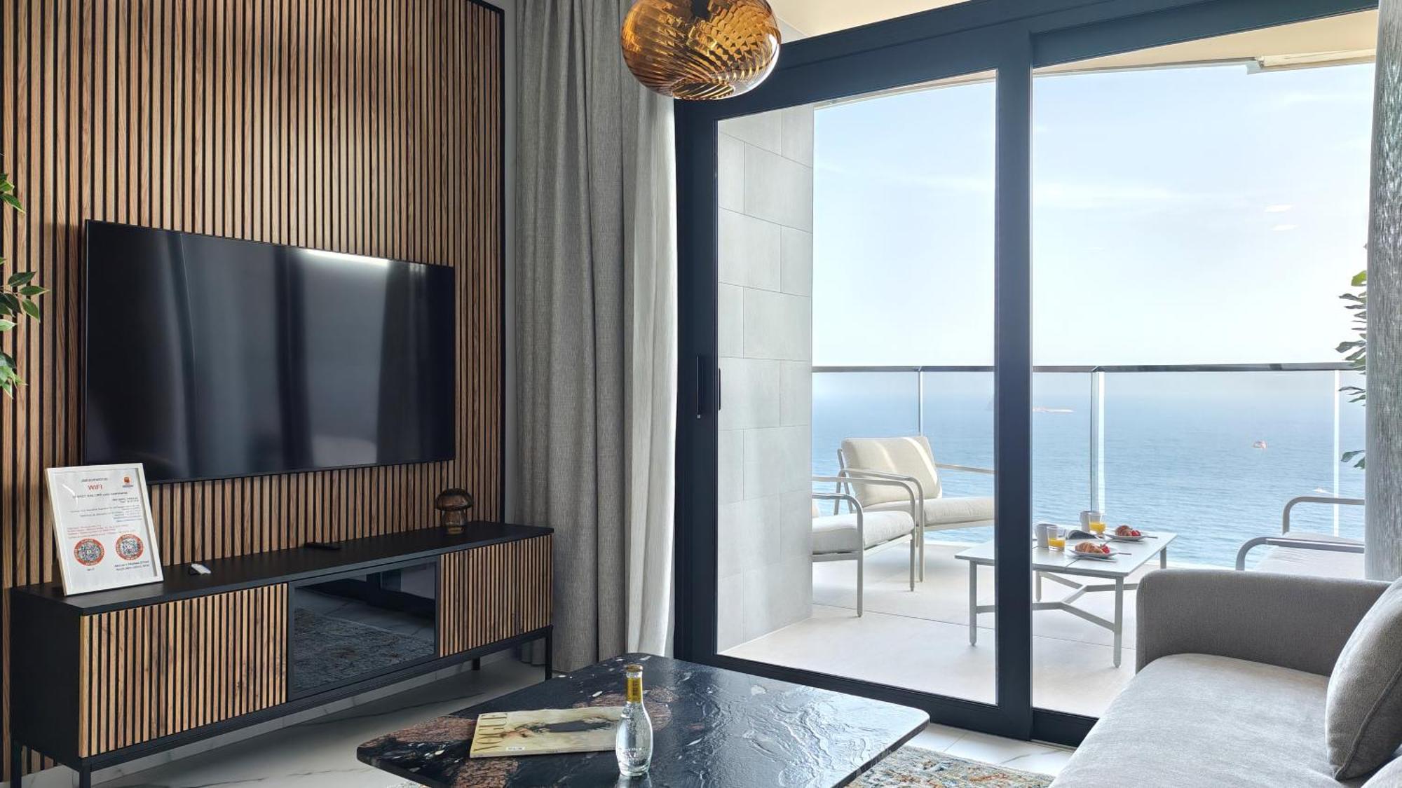 SUNSET SAILORS cozy apartment