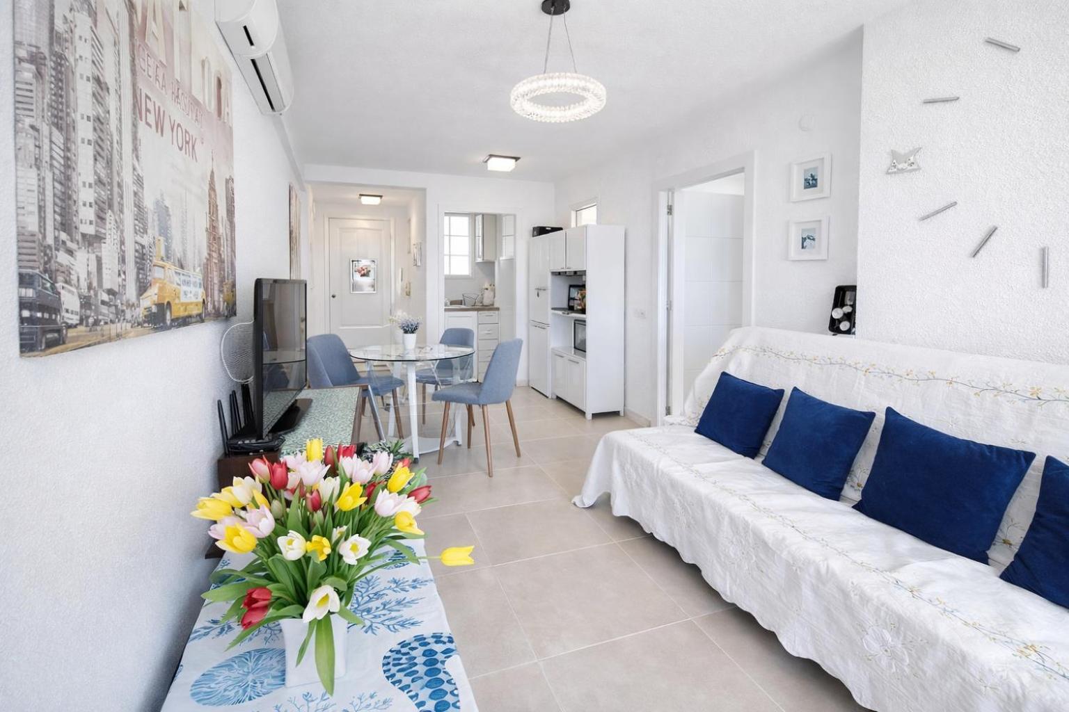 Two-room apartment with terrace, parking and pool