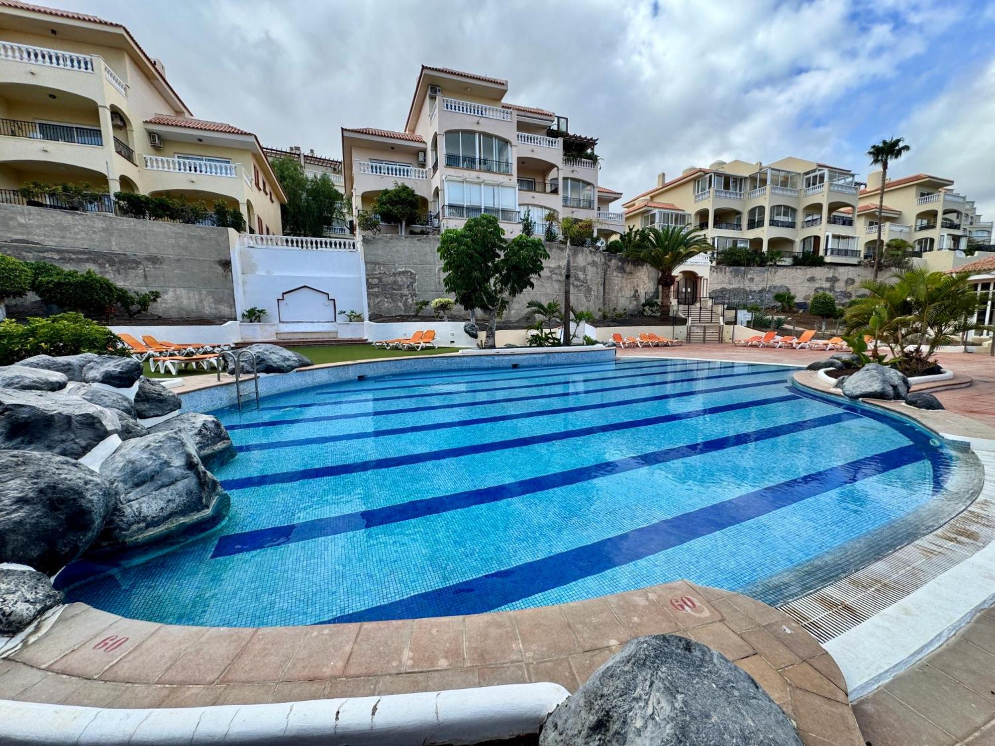 Golf Park Terrace & Parking