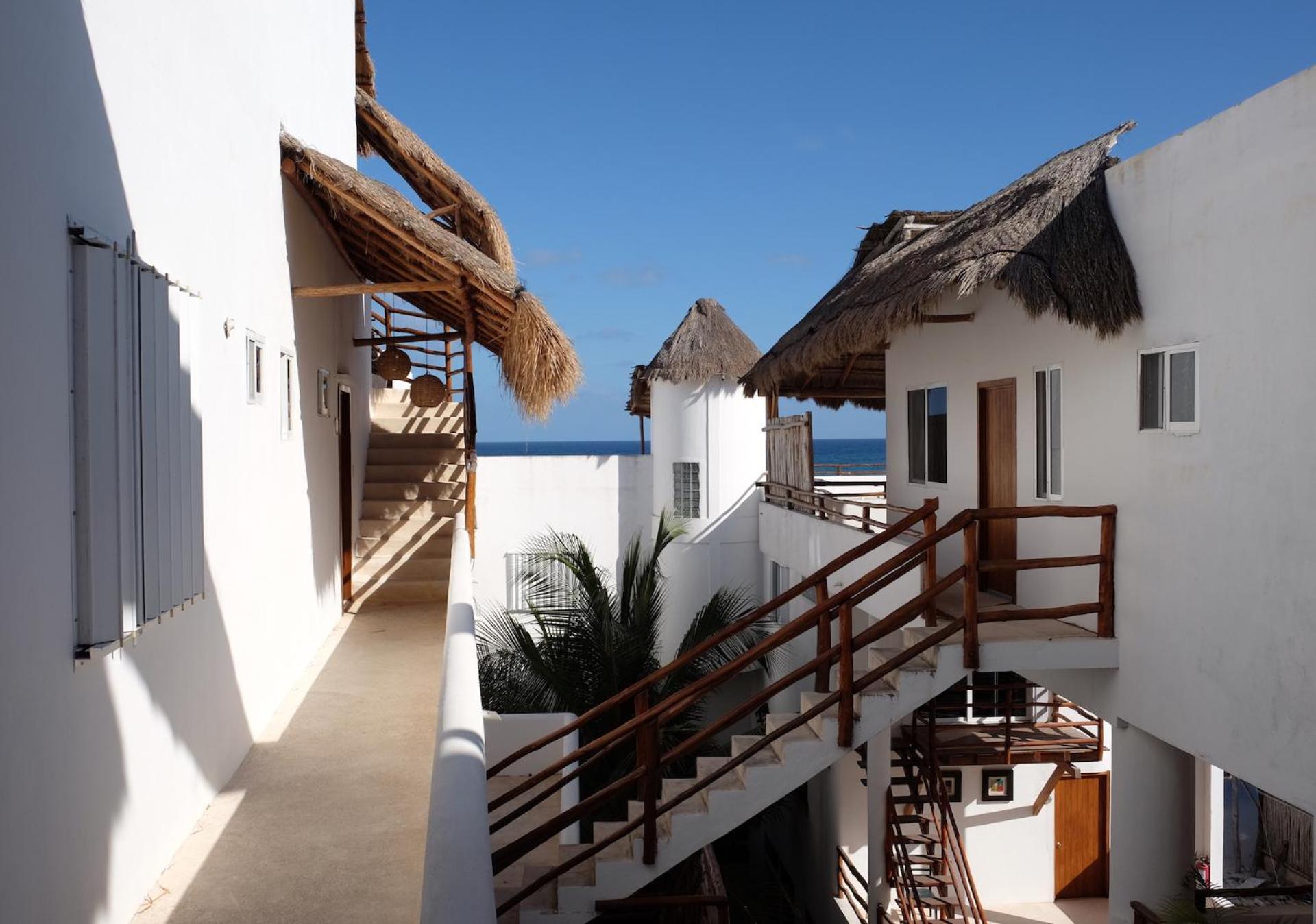 Anacapri Suite - 4th Floor Penthouse Beach Front, foto 14