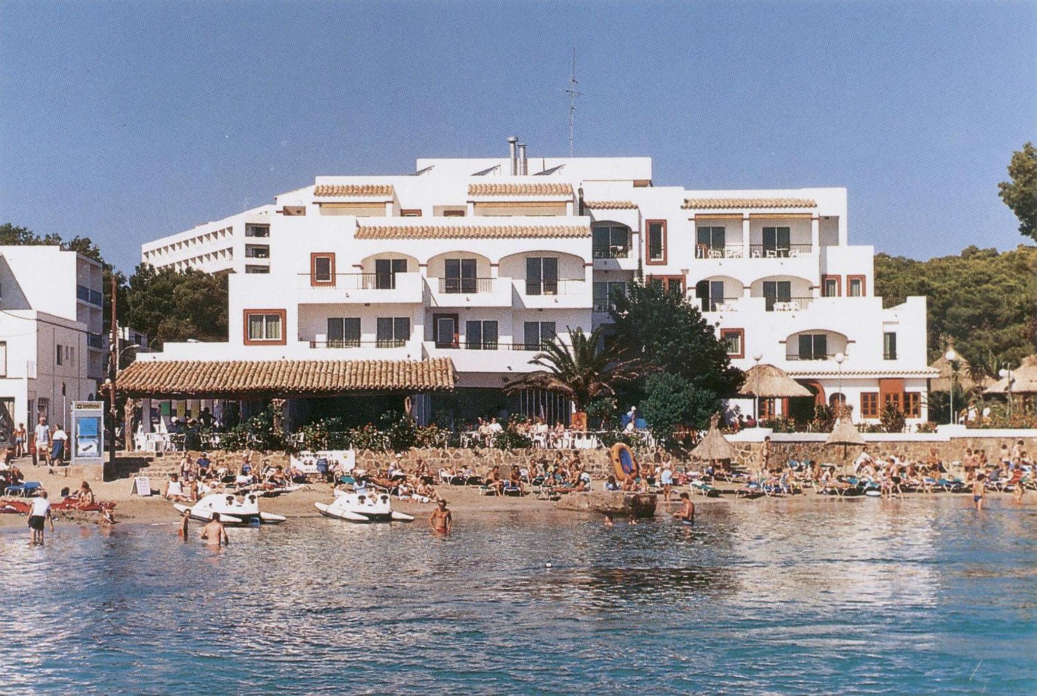 Playa Es Cana Apartments